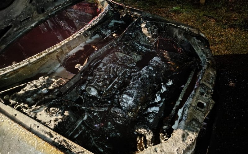Incêndio criminoso em veículo em Canela