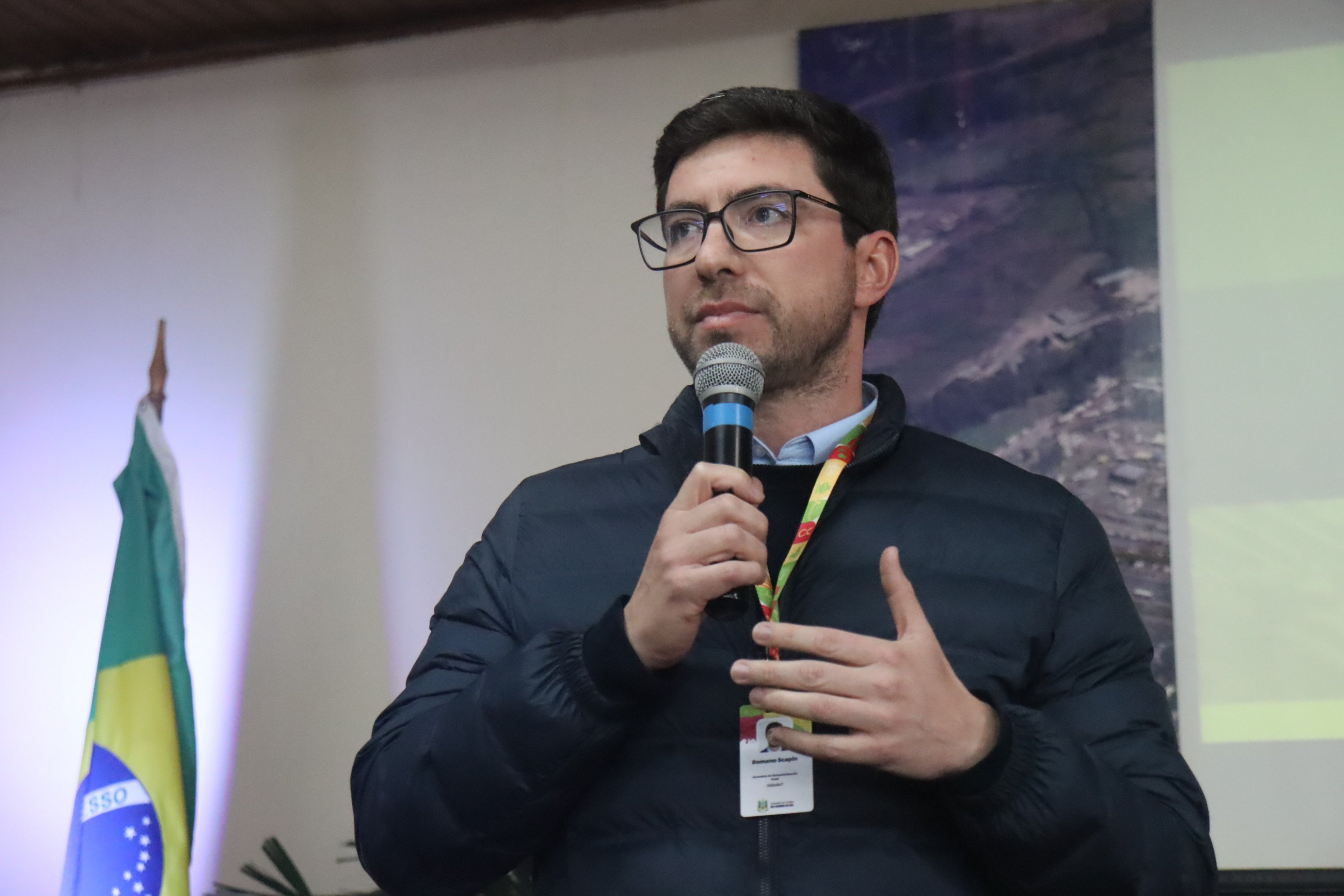 Centro de Intelig&ecirc;ncia do Agroneg&oacute;cio realizou encontro nesta quinta (24), no Parque de Exposi&ccedil;&otilde;es Assis Brasil - Romano Scalin diretor-geral da SDR
