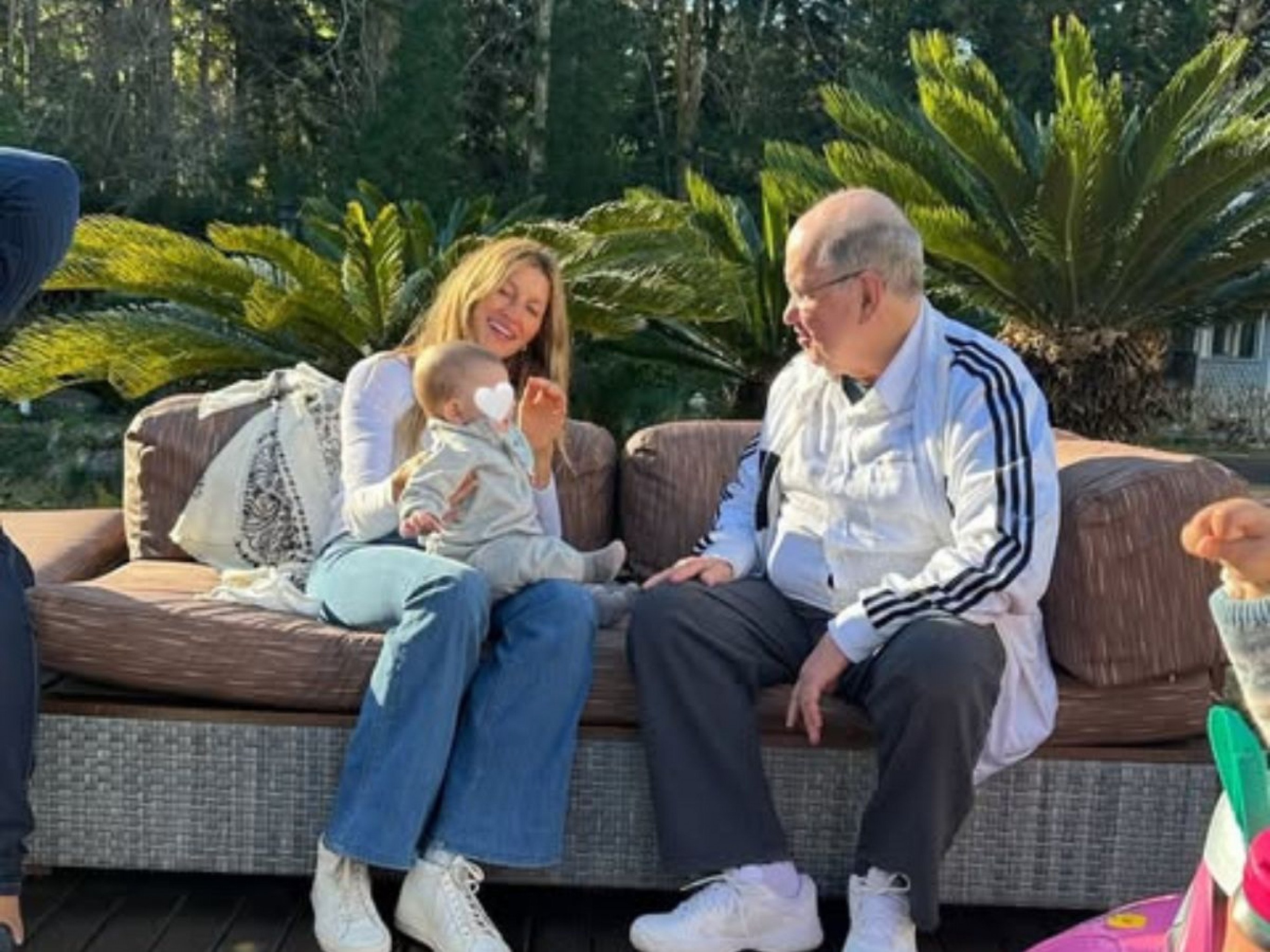 Gisele Bündchen publica fotos inéditas do filho caçula em seu aniversário no Rio Grande do Sul