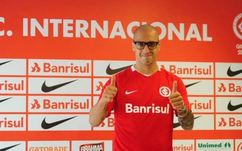Ariel Nahuelpán vestiu a camisa do Inter em 2016 | abc+