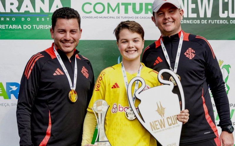 Eduardo Gusmão foi campeão e goleiro menos vazado da competição