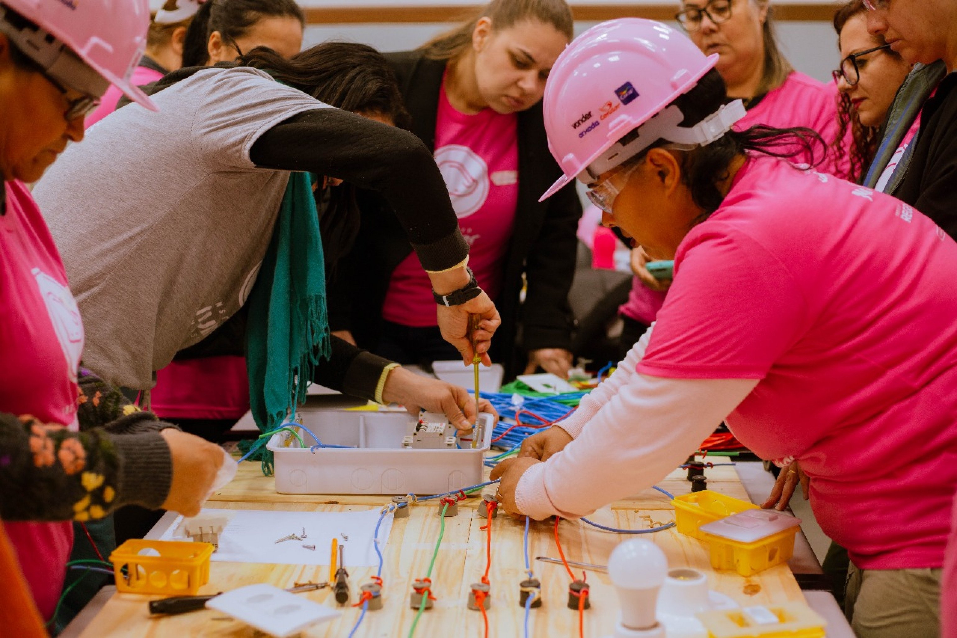 Instituto Mulher em Construção oferece cursos gratuitos para mulheres da região; veja como participar