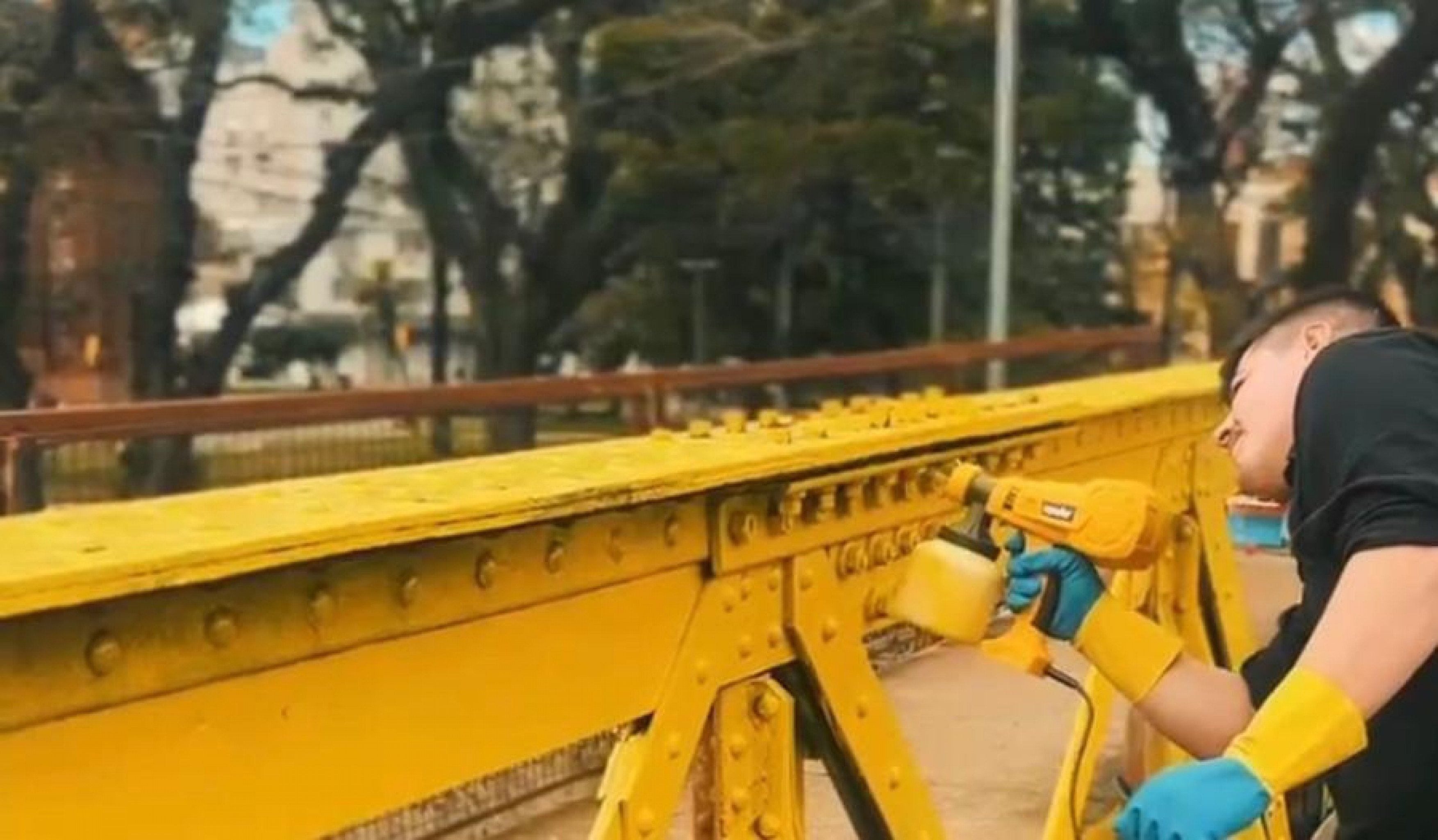 Prefeitura de São Leopoldo deverá ser notificada por pintura da Ponte 25 de Julho
