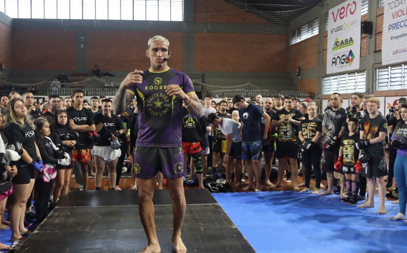 Seminário prático ministrado pela lenda do UFC, Charles do Bronx, em Novo Hamburgo | abc+