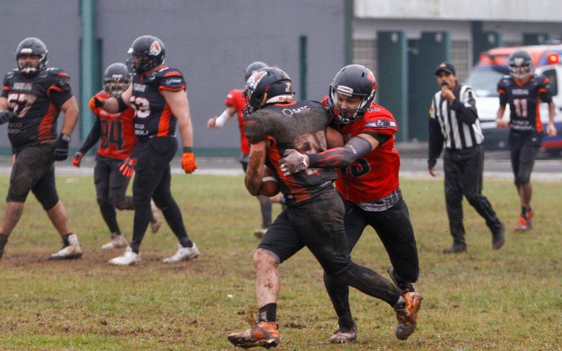 Bears venceu fora de casa na estreia da Superliga D3