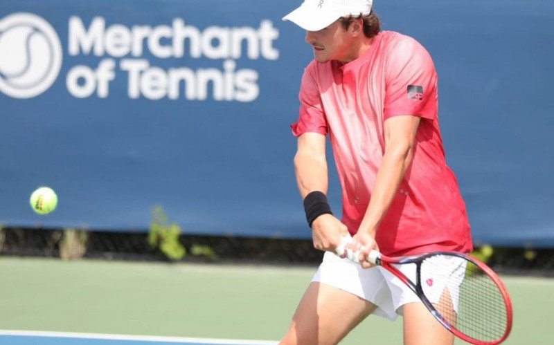 João Fonseca cai para australiano e é eliminado do Masters 1000 do Canadá | abc+
