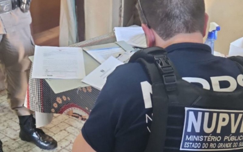 Homem é preso após extorquir adolescente e forçá-la a automutilação   | abc+