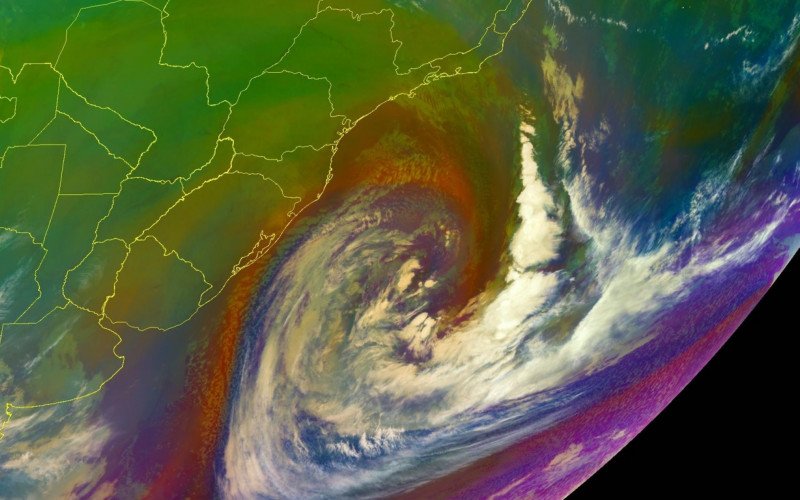 Imagem de satélite do ciclone na madrugada desta terça | abc+