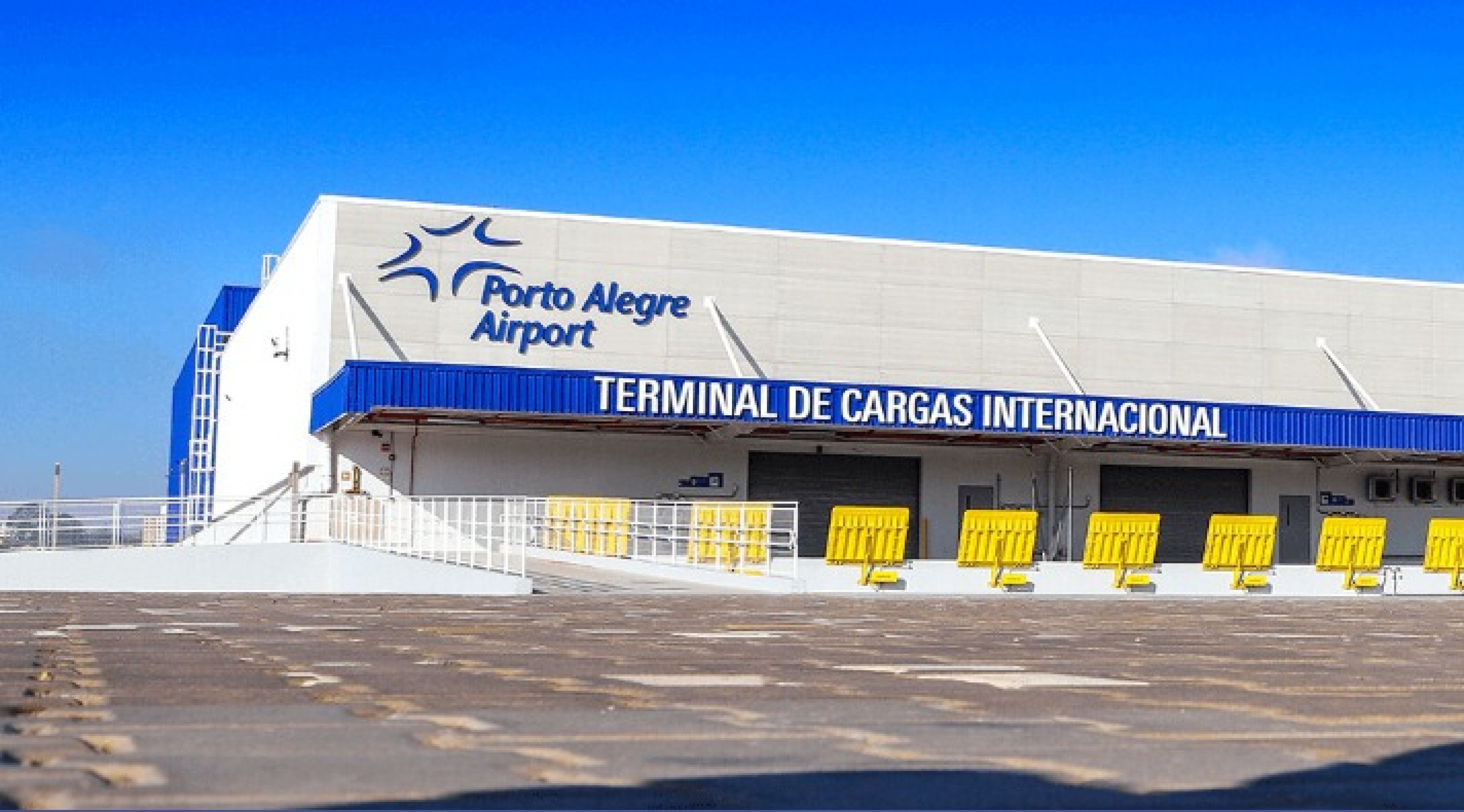 TARIFA DE TRUMP: Veja como medida dos EUA impacta serviços em terminal de cargas do aeroporto Salgado Filho