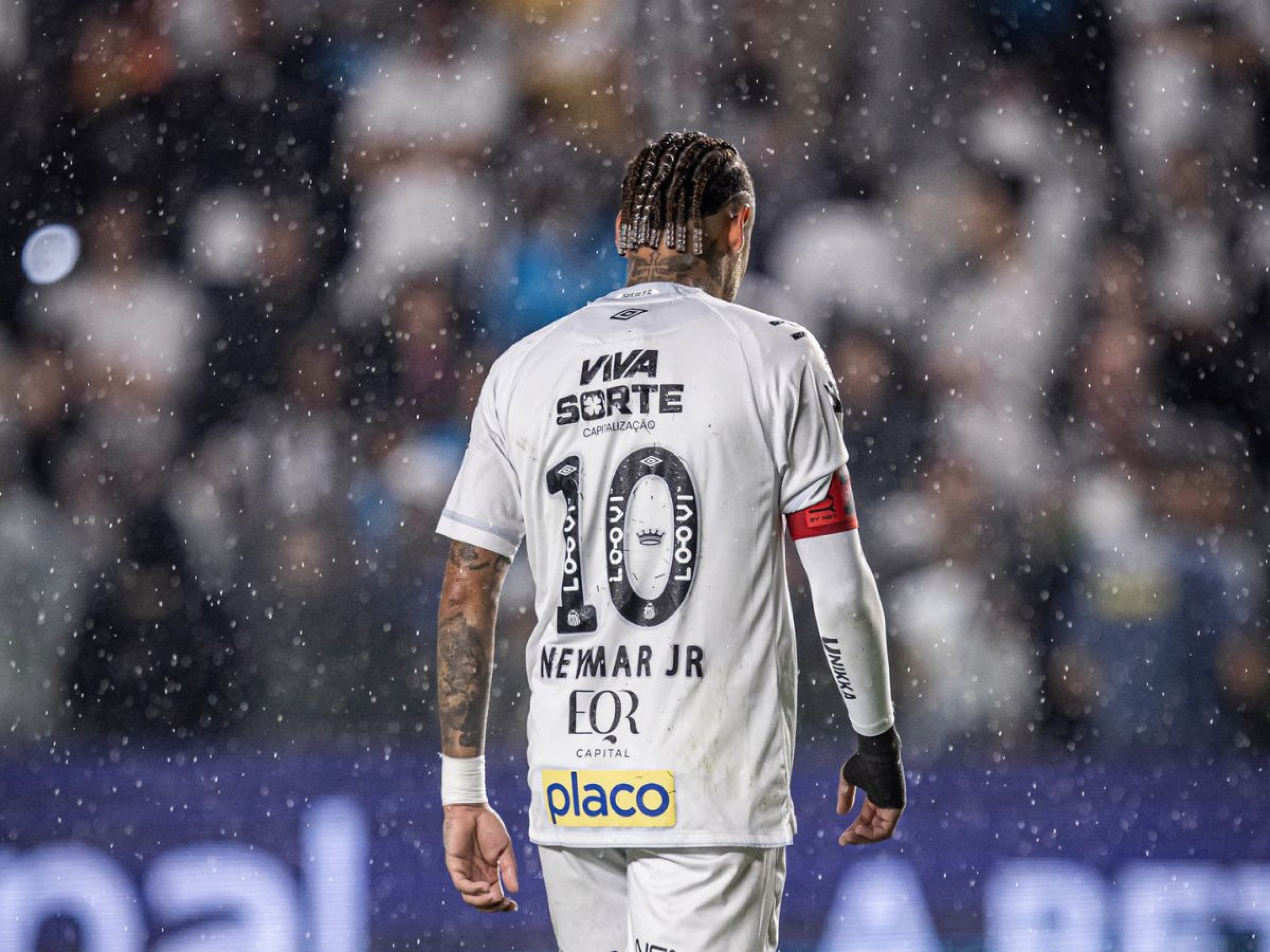 Organizada do Santos pede postura rígida com Neymar em reunião com a diretoria
