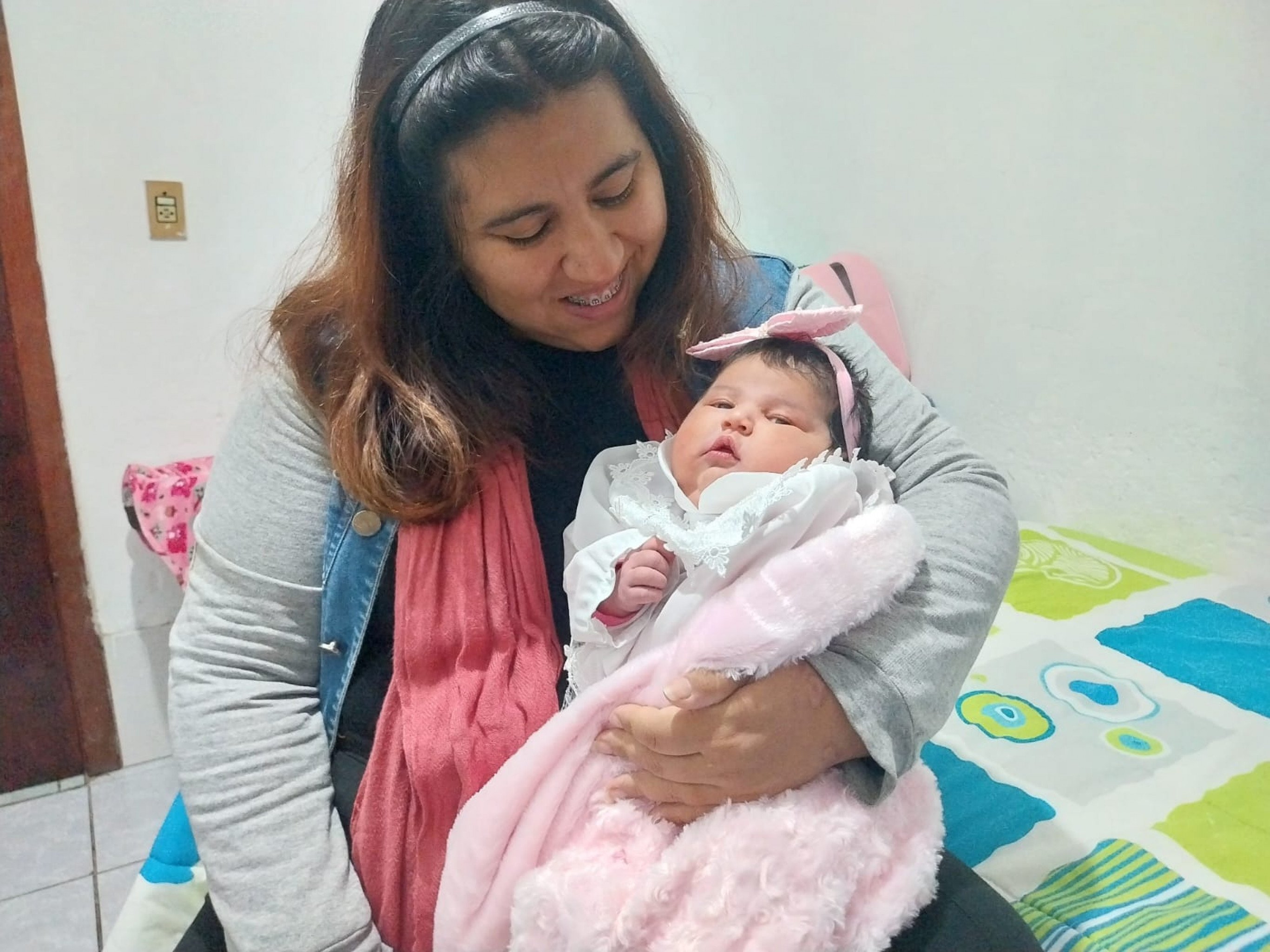 Mais de 5 quilos de fofura: Saiba o desafio que a super bebê passou antes de nascer
