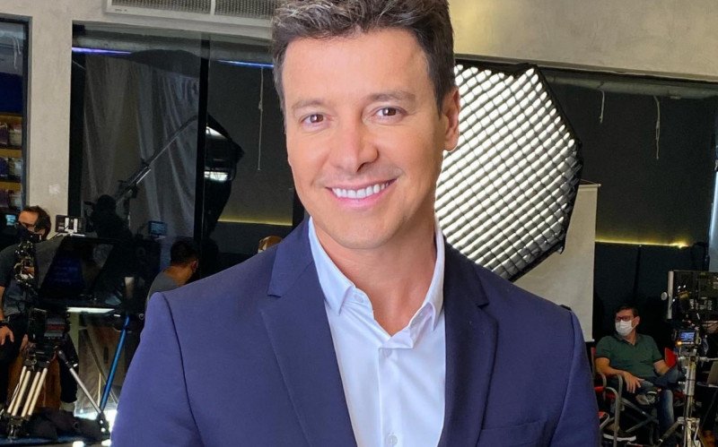 Rodrigo Faro deve voltar à tela da Globo nos próximos dias. | abc+