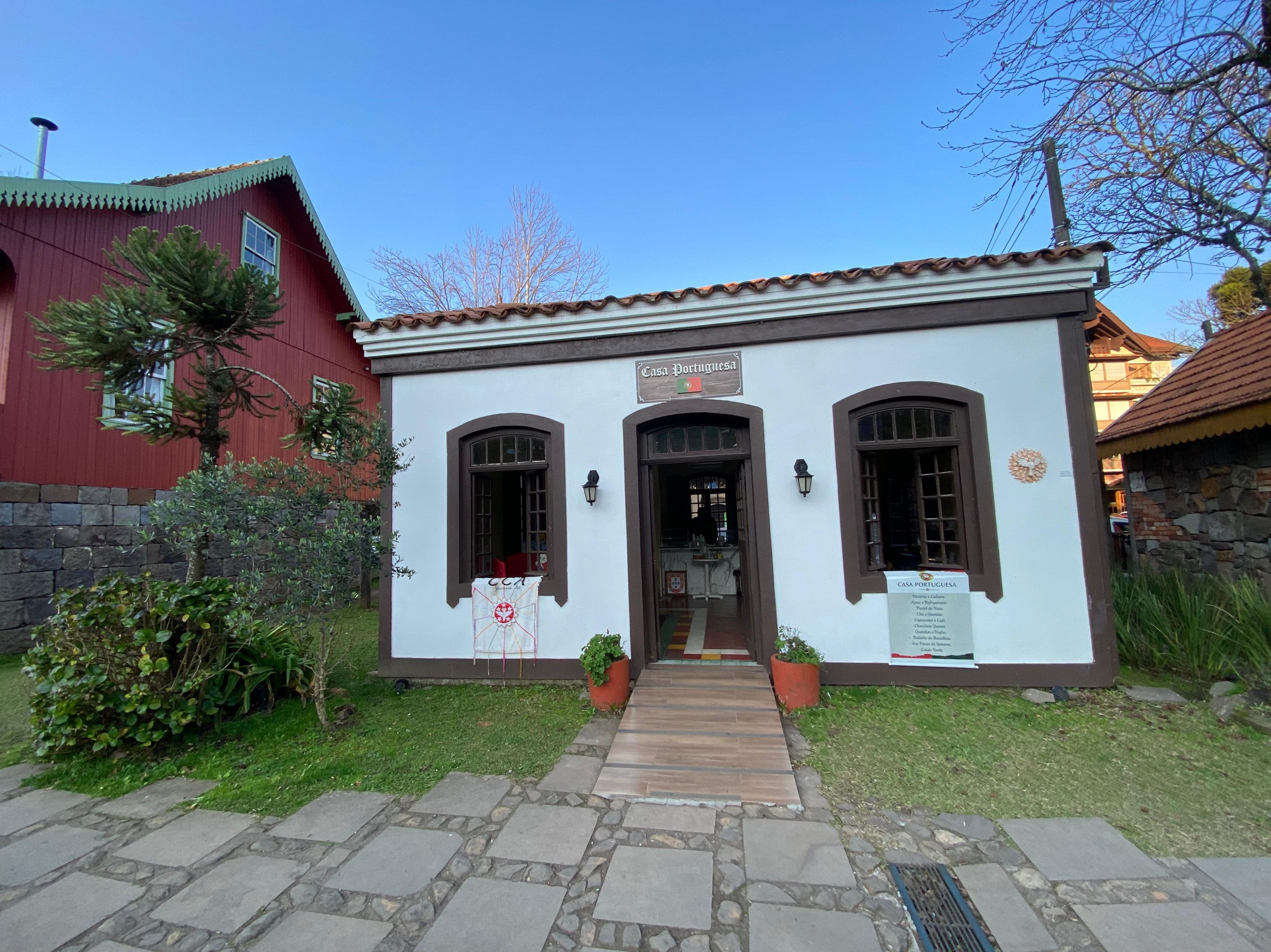 Casa Portuguesa é reaberta ao público após revitalização; gastronomia típica é destaque