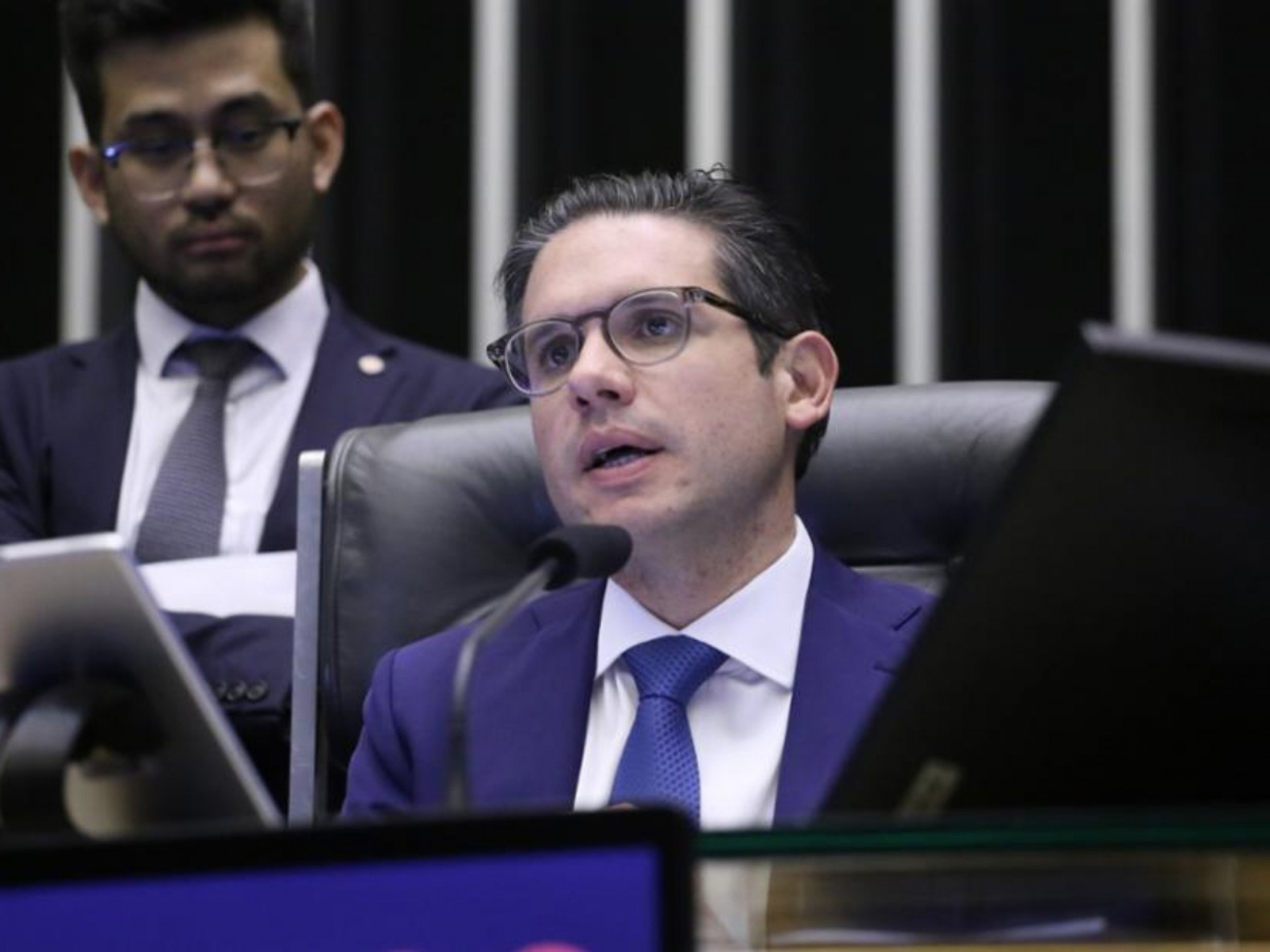 Fim da escala 6x1 deve ser votado na Câmara na próxima semana, diz Motta