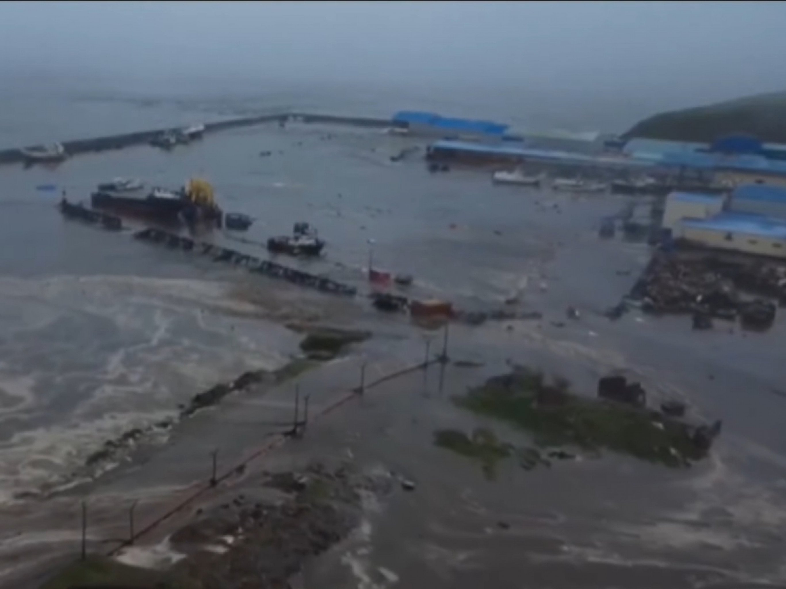 Tsunami: O que é? Quanto tempo leva para atingir a costa? O que pode acontecer?