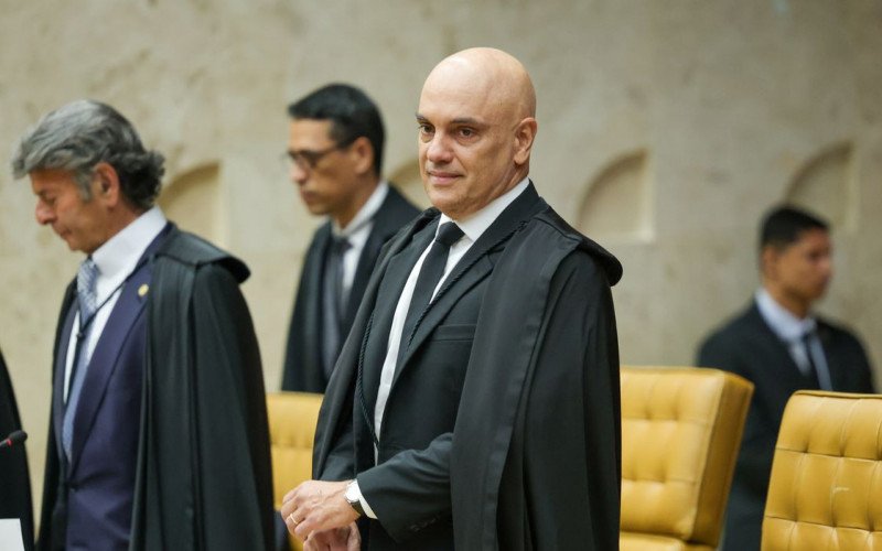 Julgamento de réus de trama golpista termina este ano, diz Moraes | abc+
