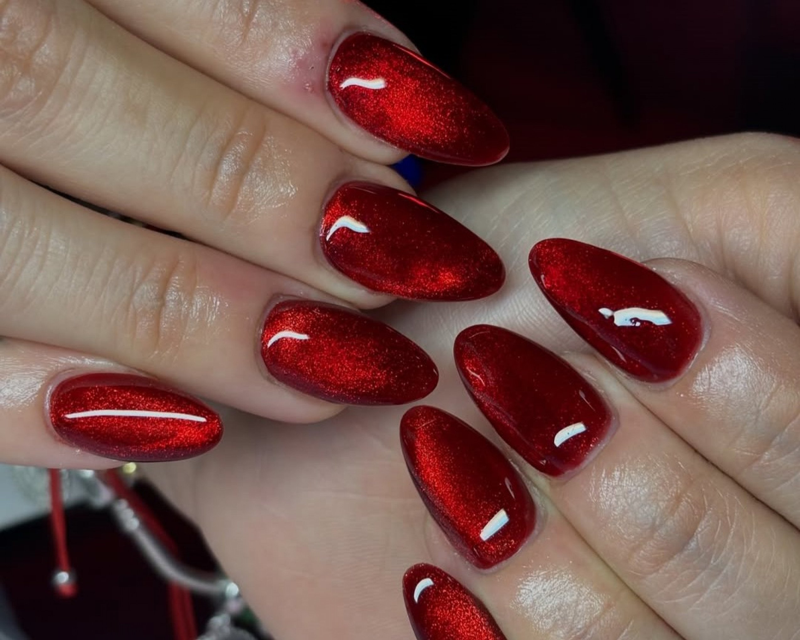 cat_eye_nails_abcmais.jpg