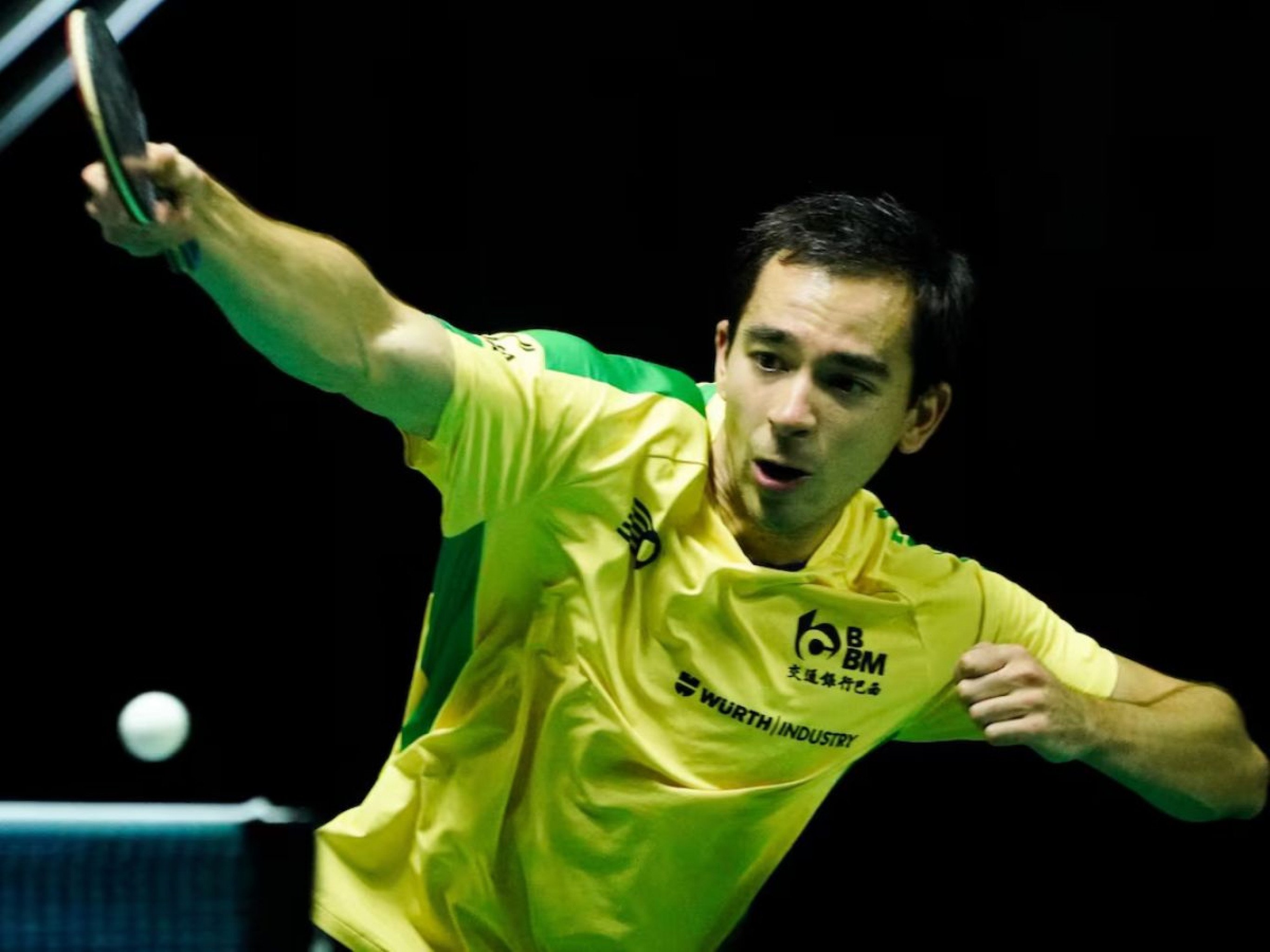 Calderano vira sobre promessa de Taiwan e avança às quartas de final em Foz do Iguaçu