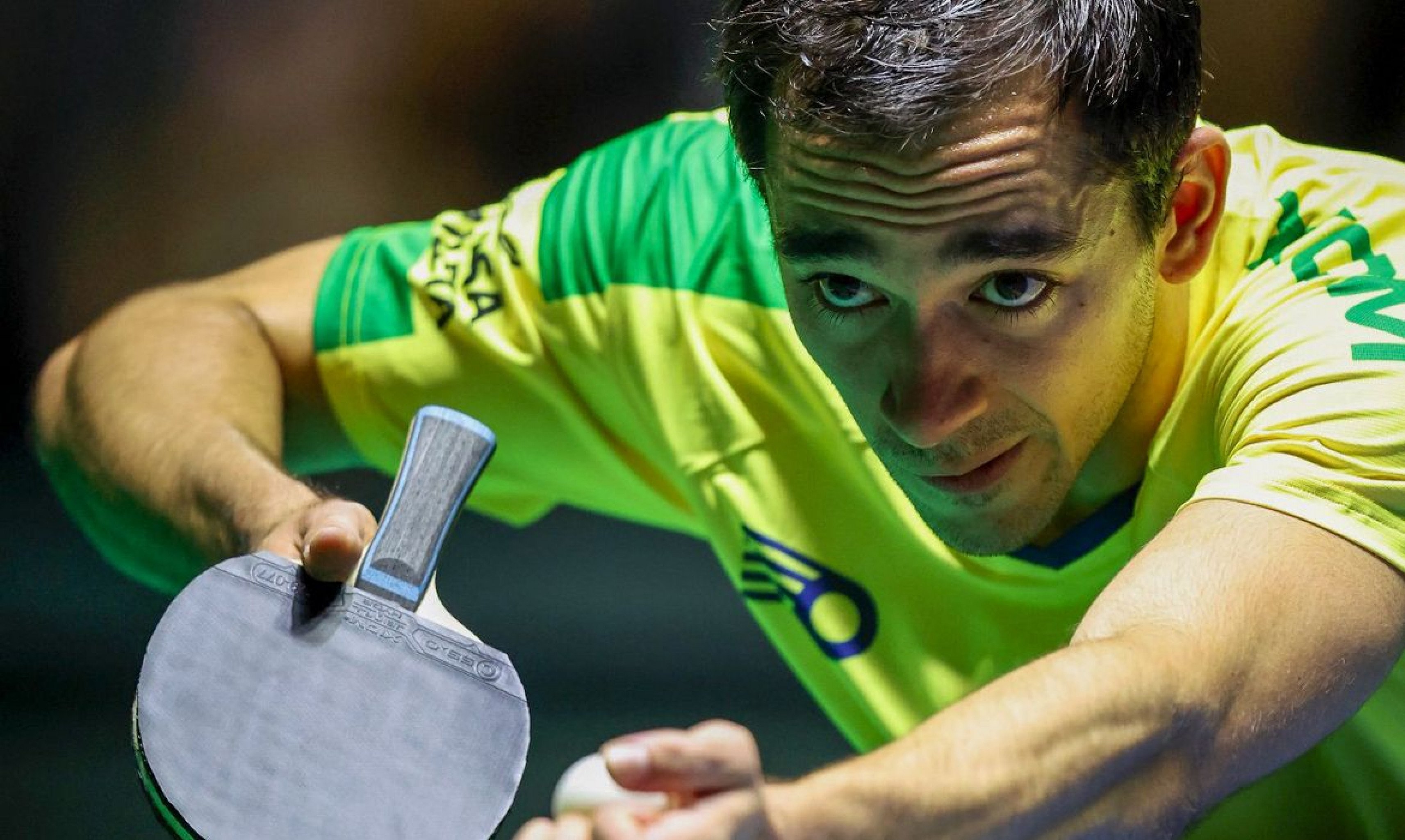 Hugo Calderano sofre, mas faz valer o favoritismo e é campeão do WTT de Foz do Iguaçu