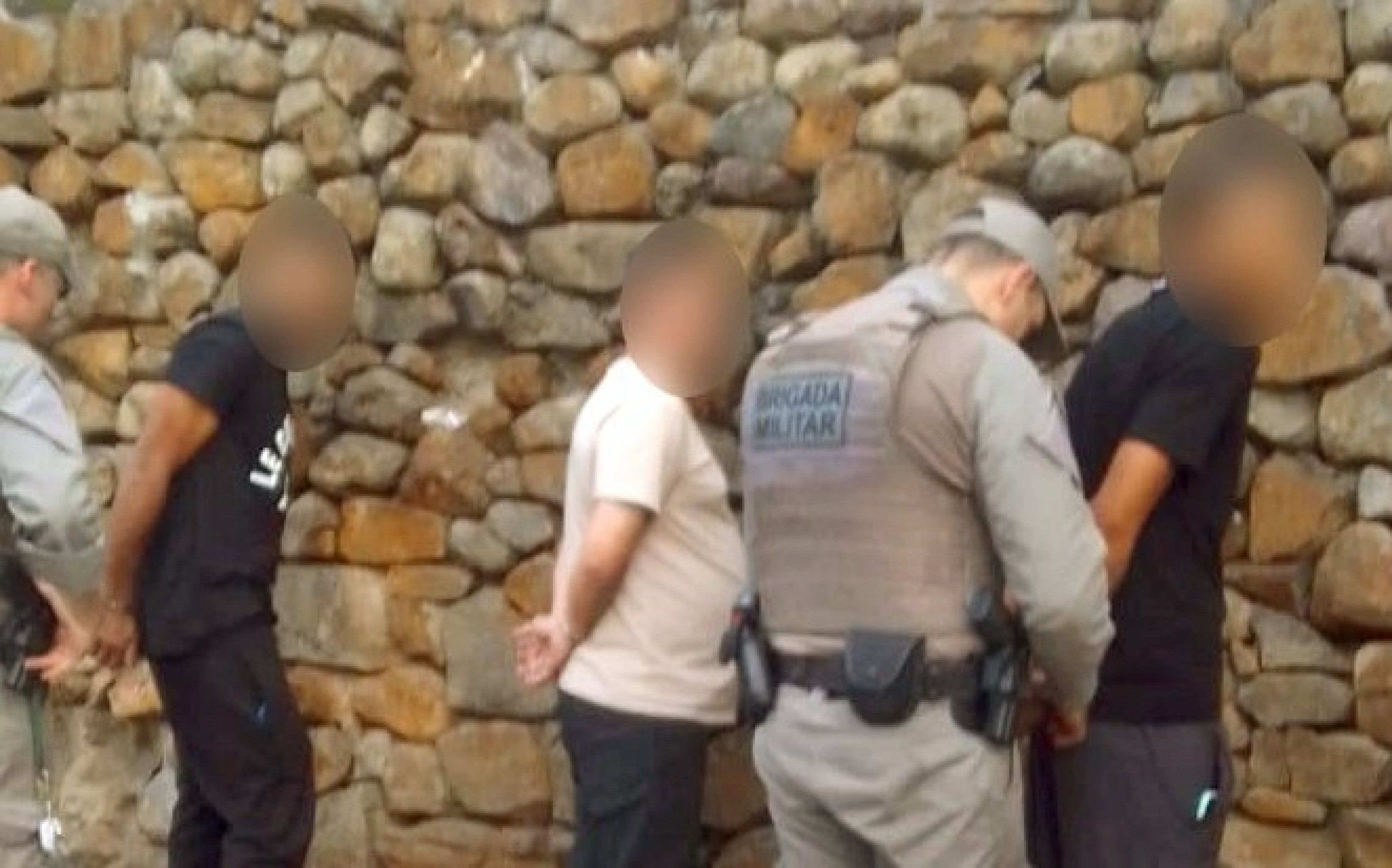 Grupo de estelionatários que atacava agências de Canoas acaba capturado pela BM em Esteio