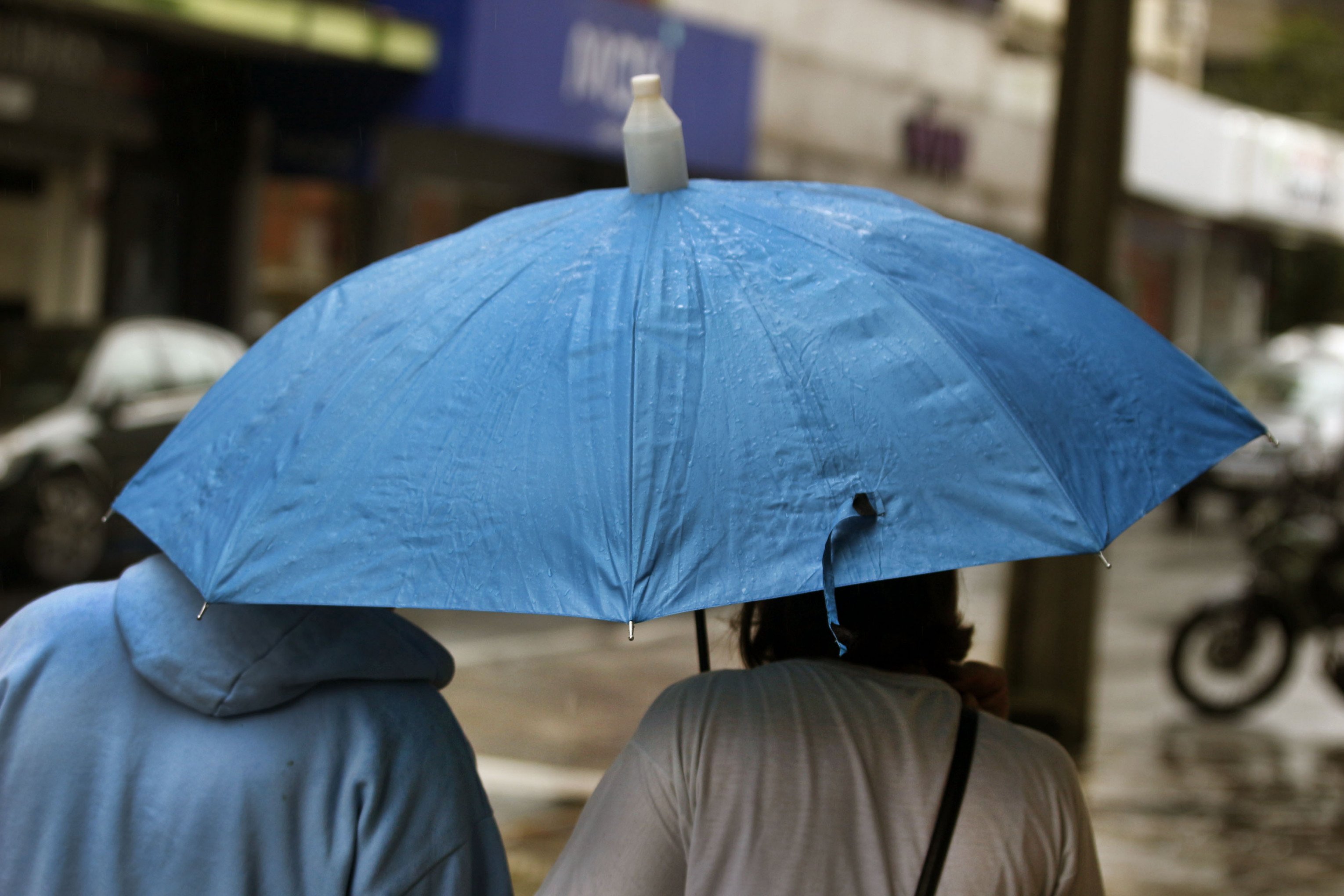 FRENTE FRIA: Chuva avança ao RS; veja projeções para as próximas horas