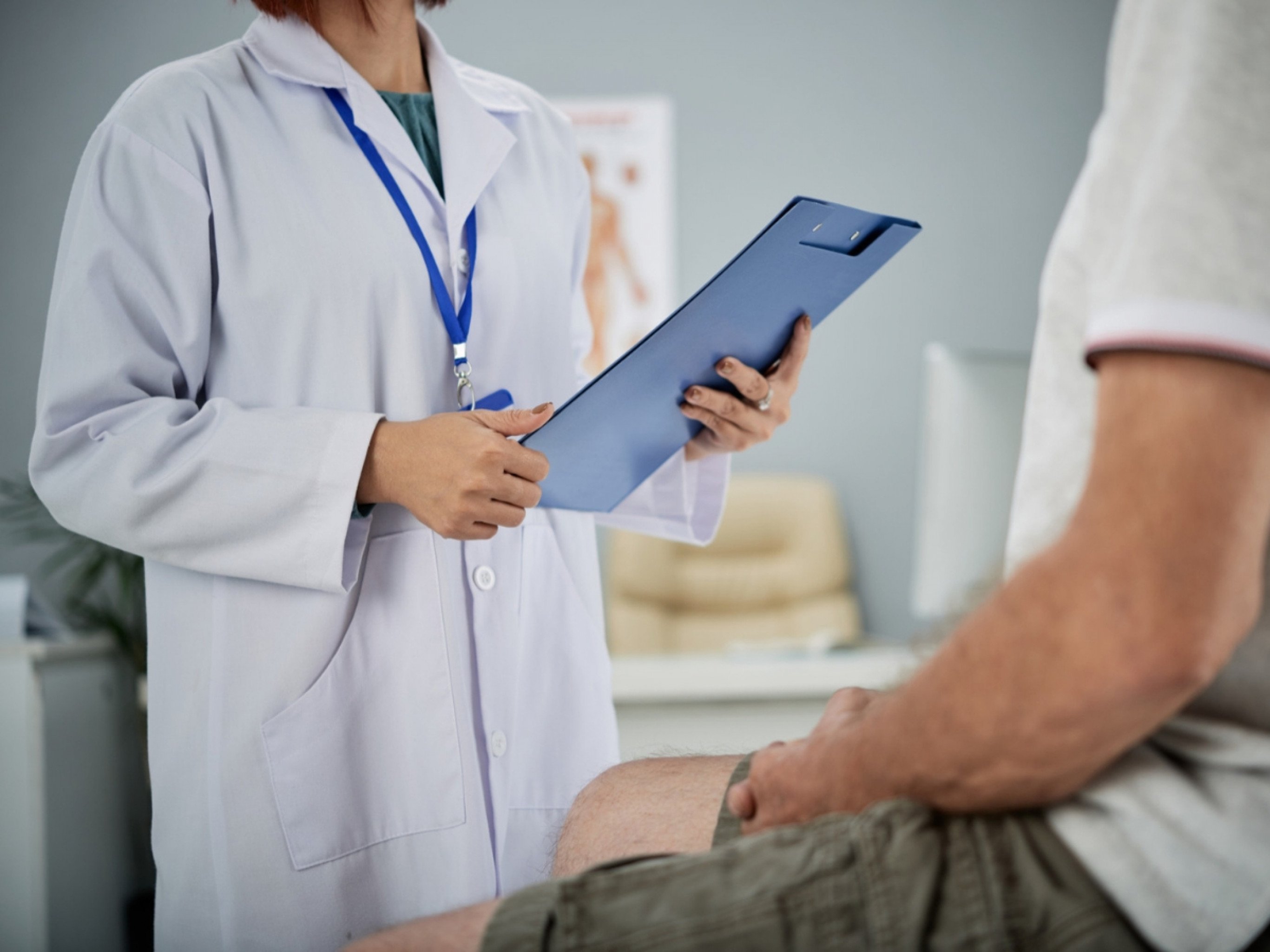 CÂNCER DE INTESTINO: A idade em que é recomendado por especialistas que a colonoscopia entre na lista de exames de rotina