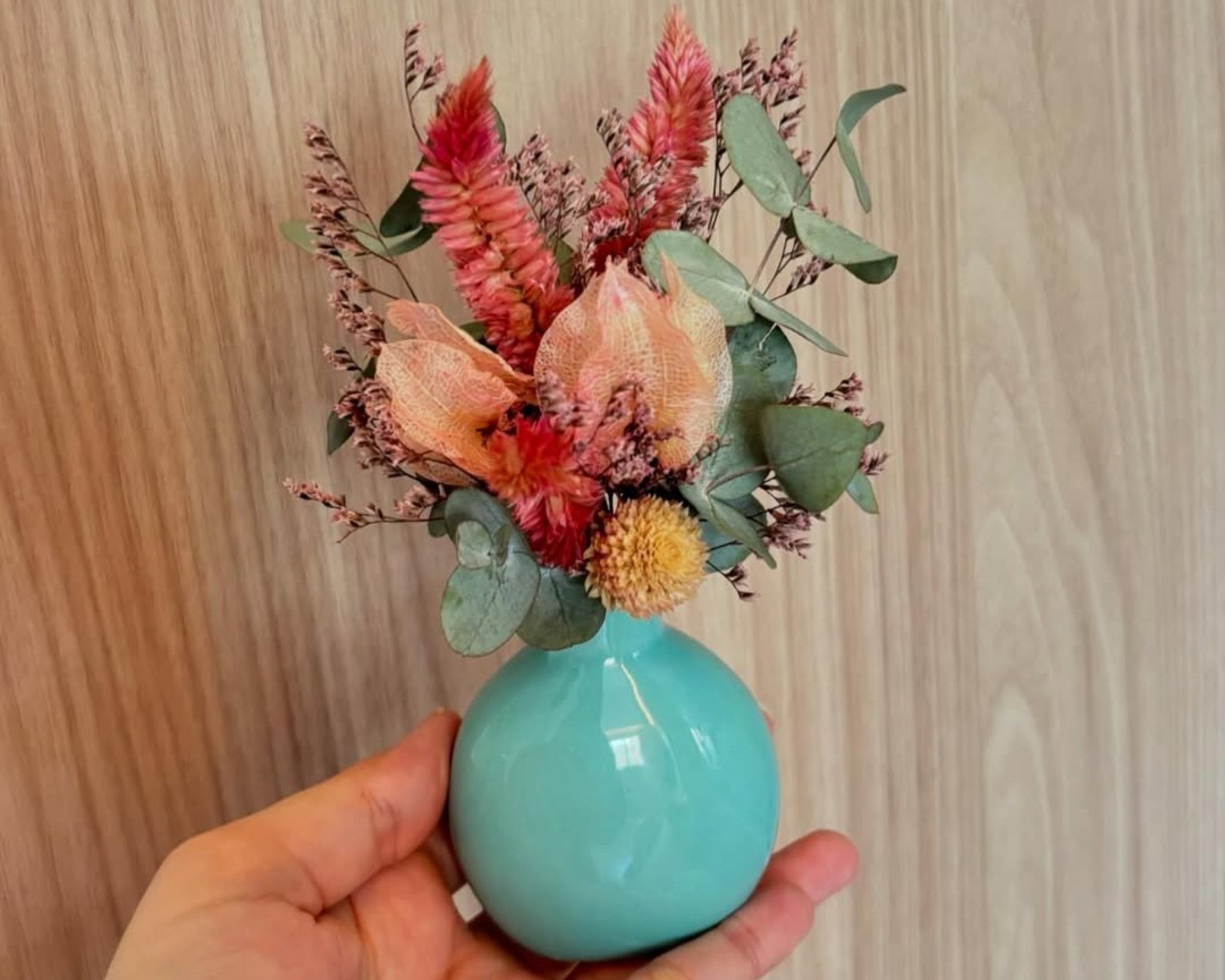 Decoração com flores secas: como usar e por que essa tendência está conquistando os lares