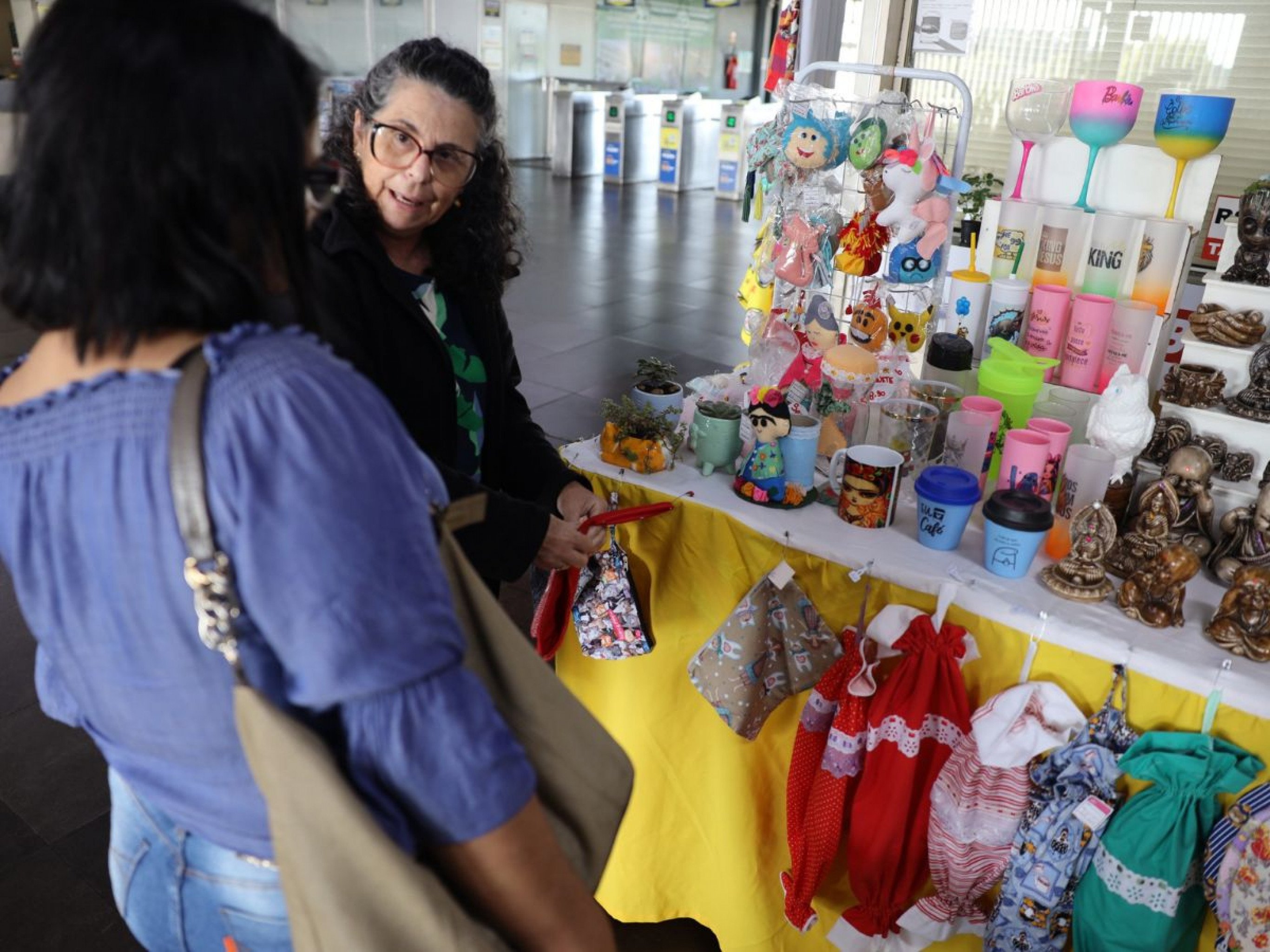TRENSURB: Estações recebem feiras de economia solidária em agosto; confira as datas
