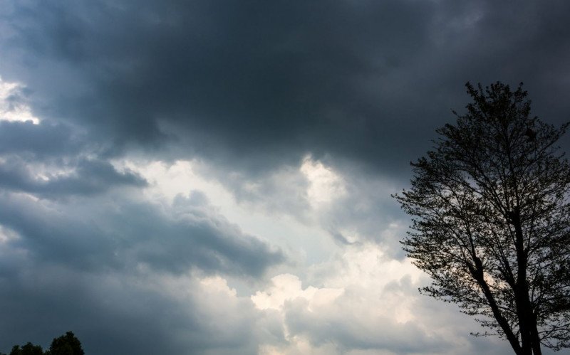 Inmet emite alerta de tempestade para o RS; baixa pressão trará chuva para todo o estado | abc+