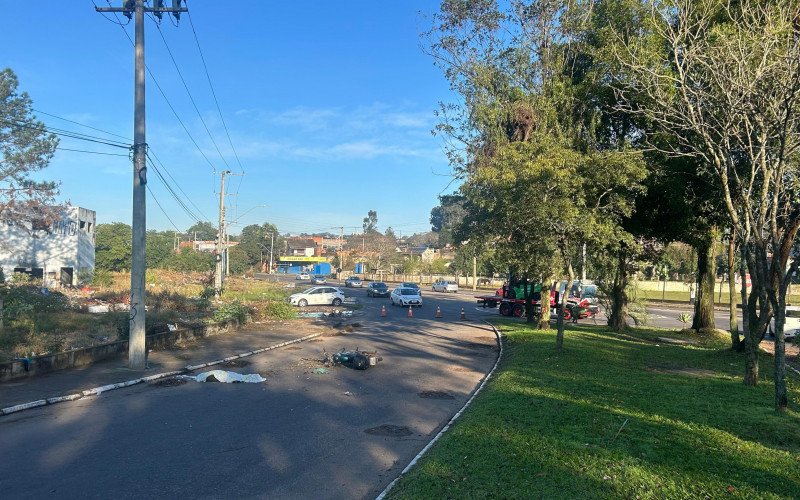 Pedestre morre atropelada em frente de casa, no bairro Canudos, em Novo Hamburgo | abc+