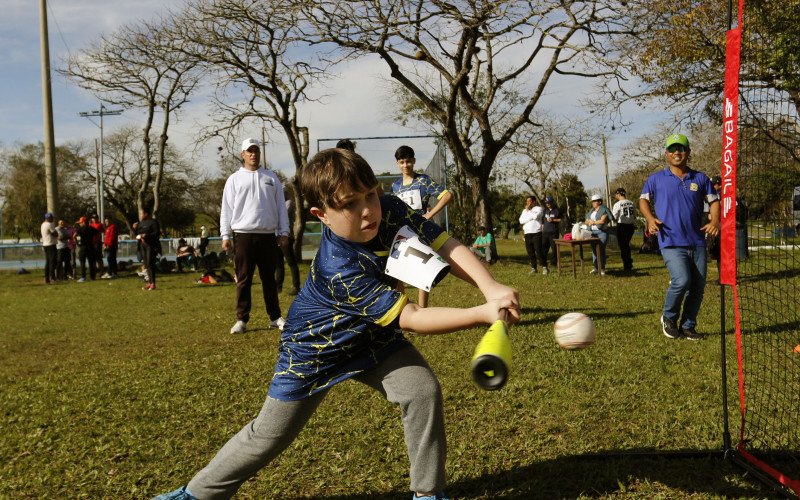  06/08/25  BEISEBOL - PENEIRA