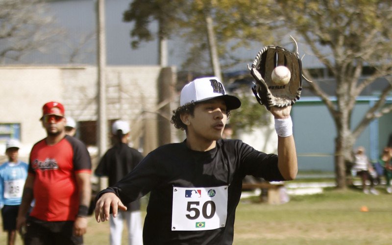 06/08/25  BEISEBOL - PENEIRA