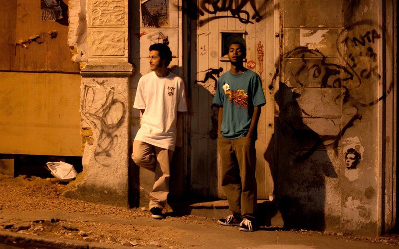 Pedro Dom e Zilladxg assinam juntos faixa do álbum 80 anos (Remixes) | abc+