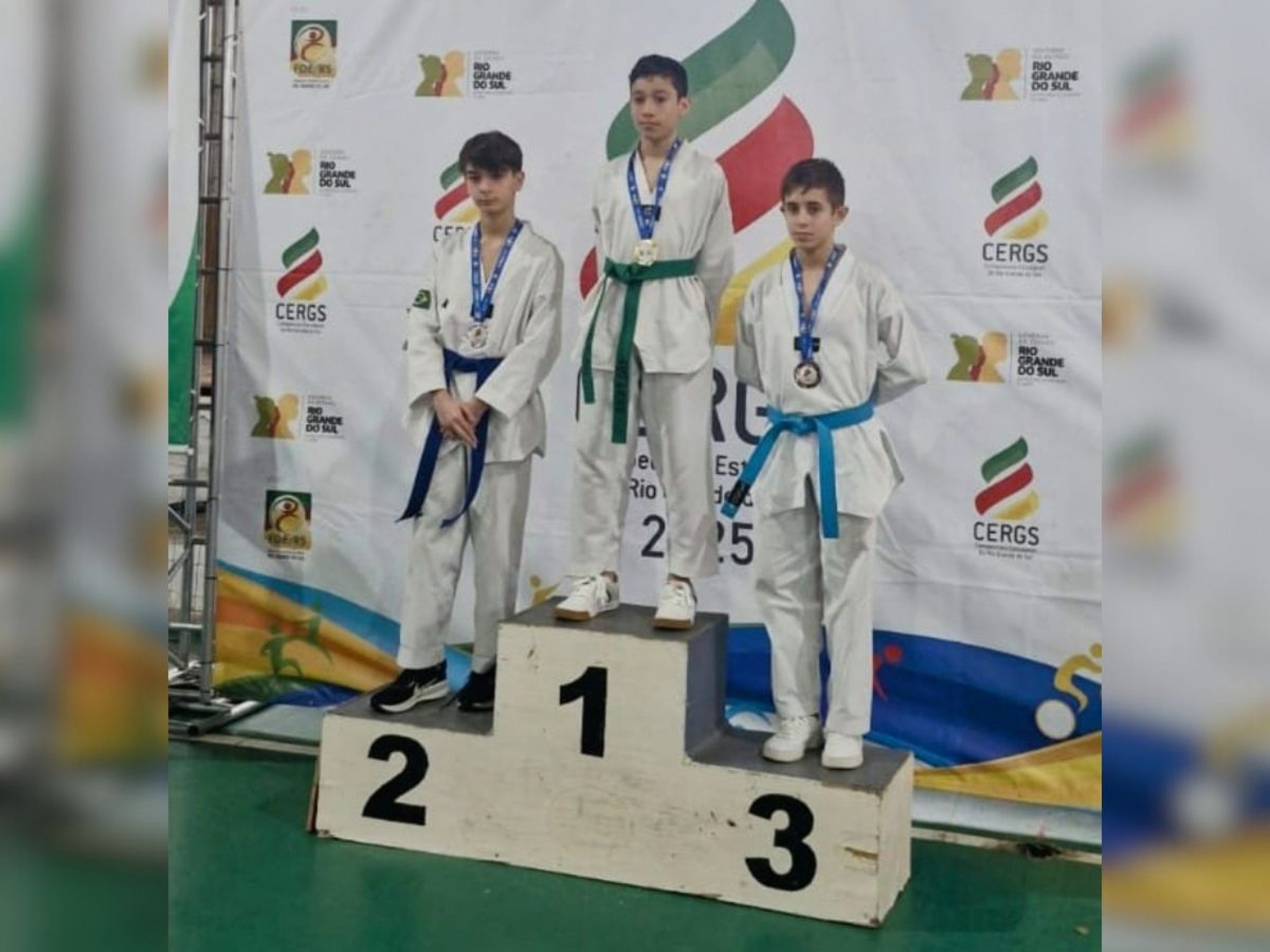 Atletas de Parobé se destacam em competição de taekwondo