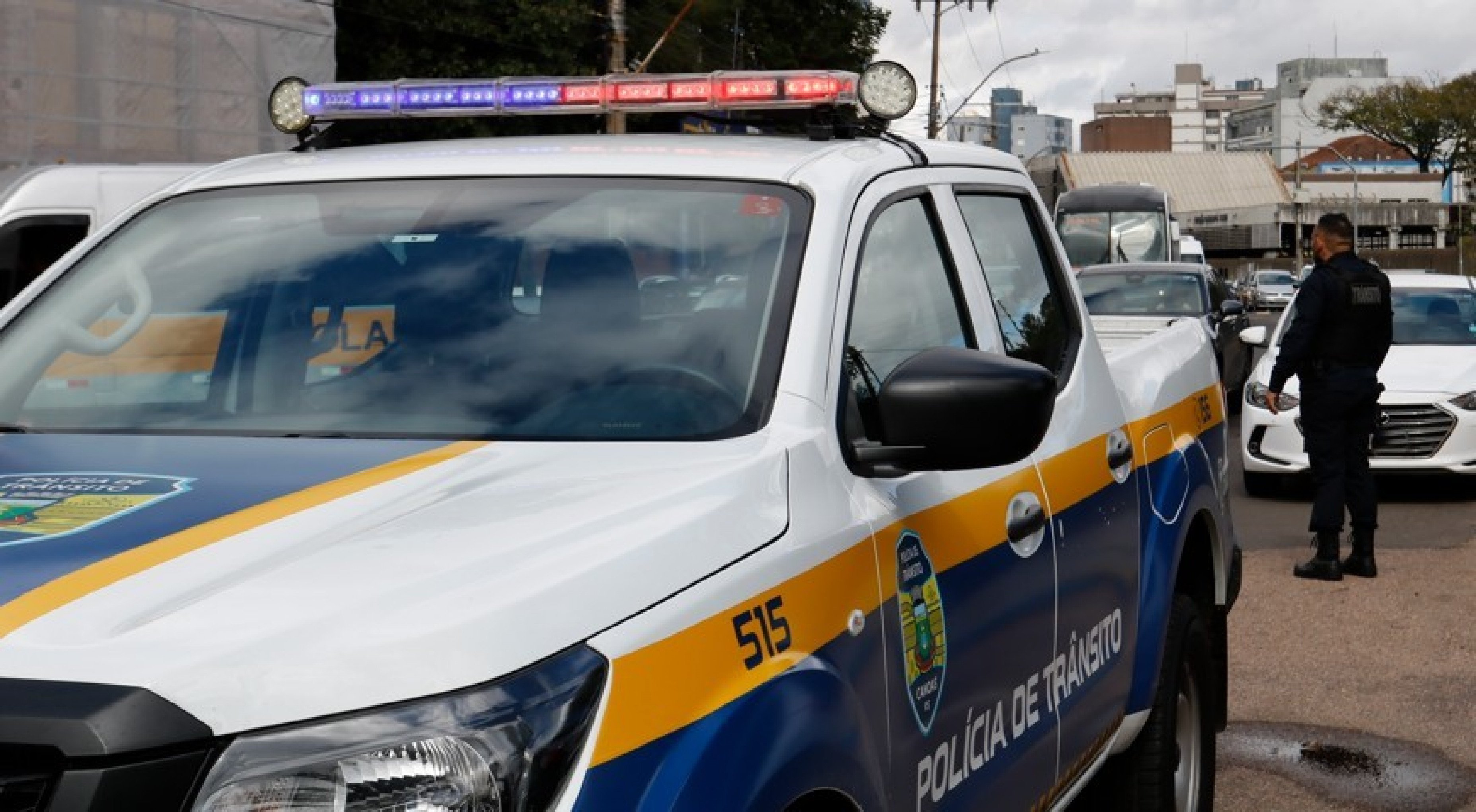 Canoas tem Polícia de Trânsito, com agentes armados com pistolas de choque, circulando pelas ruas