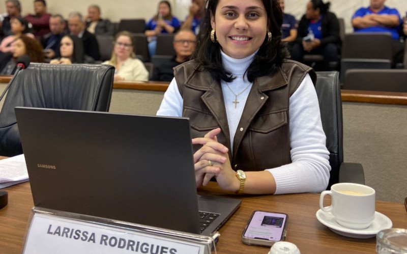 Larissa Rodrigues (PL) | abc+