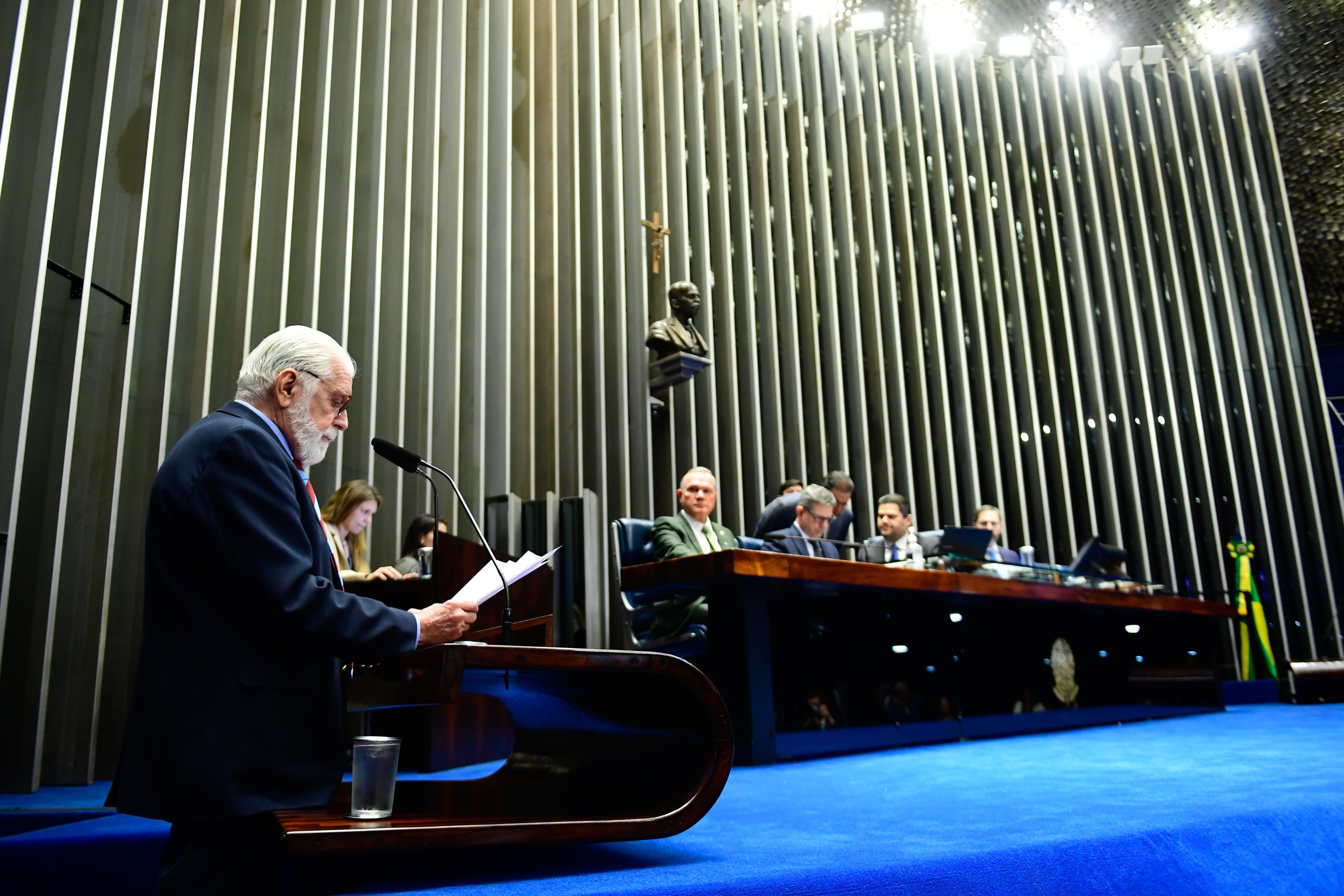 IMPOSTO DE RENDA: Senado aprova isenção para quem ganha até 2 salários mínimos e texto vai à sanção