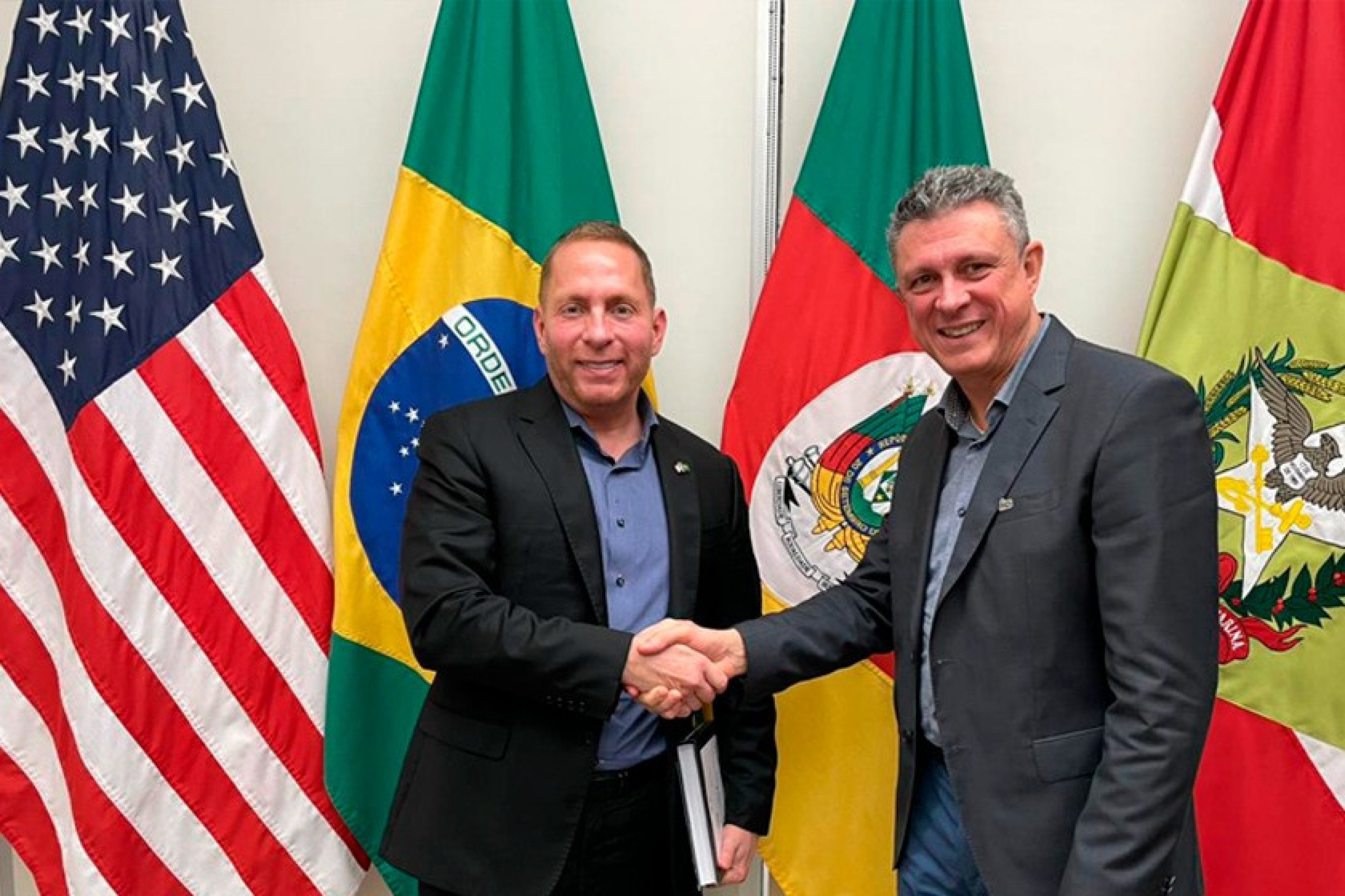 TARIFAÇO: Mobilização da região pode ser a chave para deixar calçado brasileiro fora da medida de Trump; entenda
