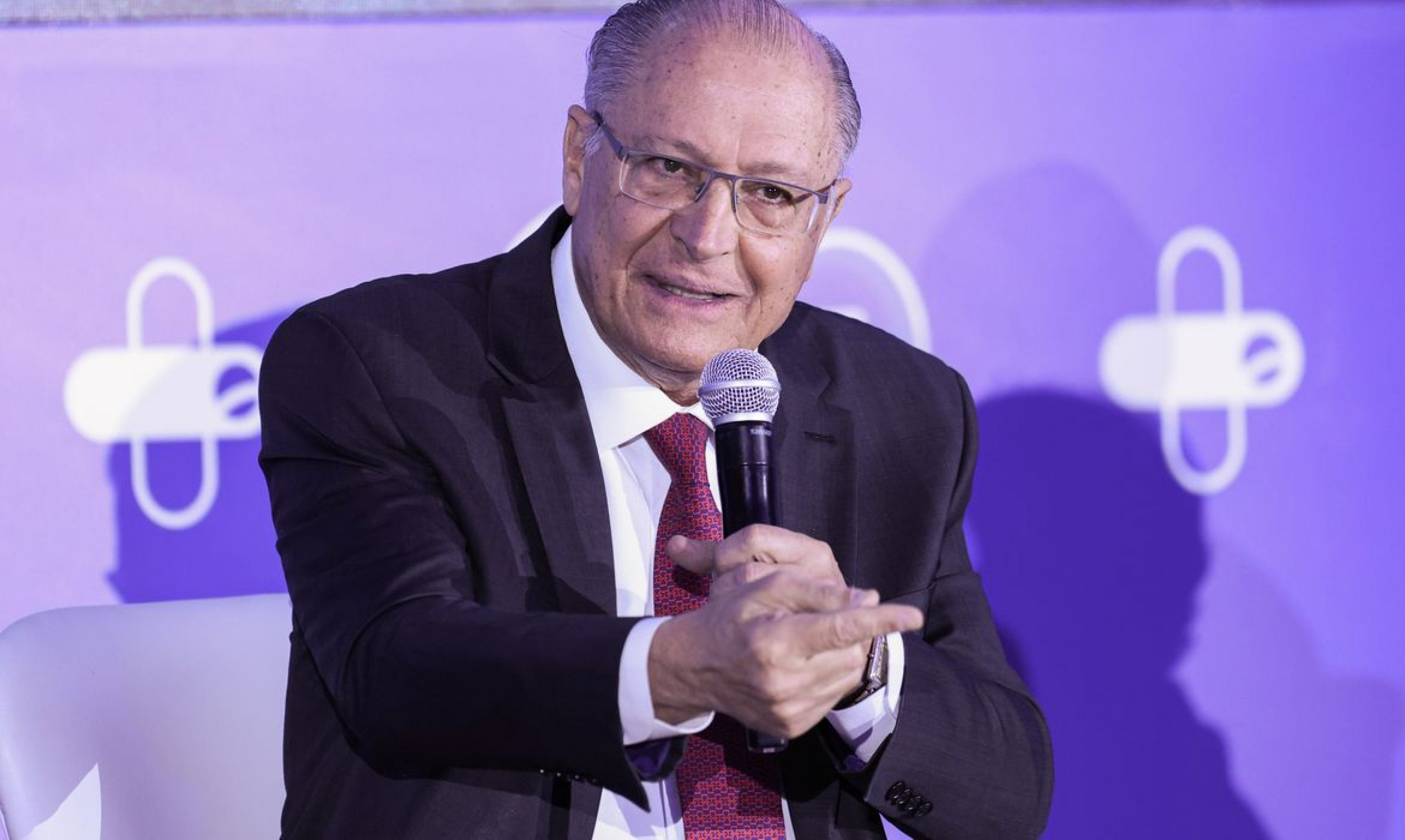 Governo quer aumentar número de setores fora do tarifaço