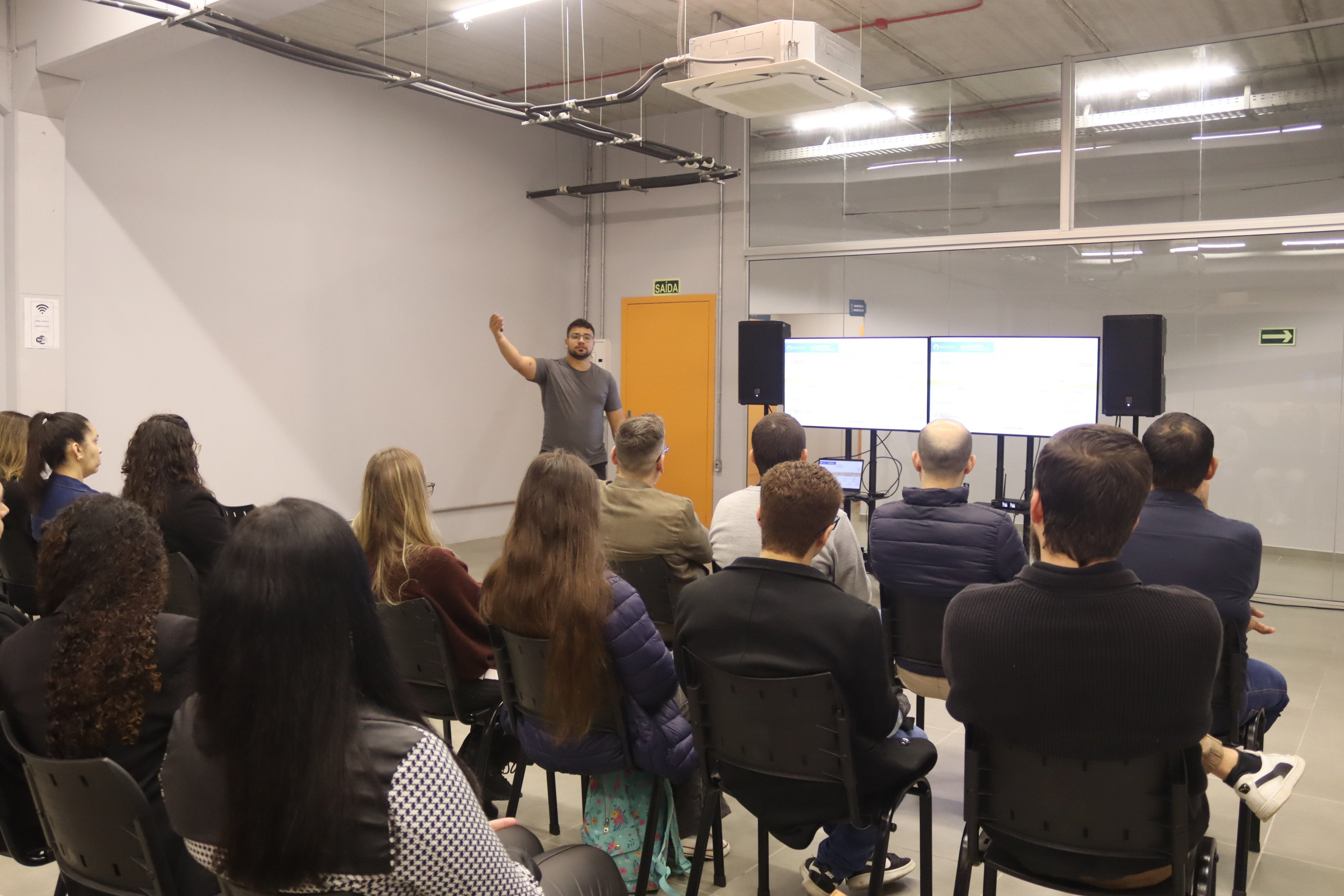 Centro de Inovação e Tecnologia tem aula inaugural com foco em empreendedorismo