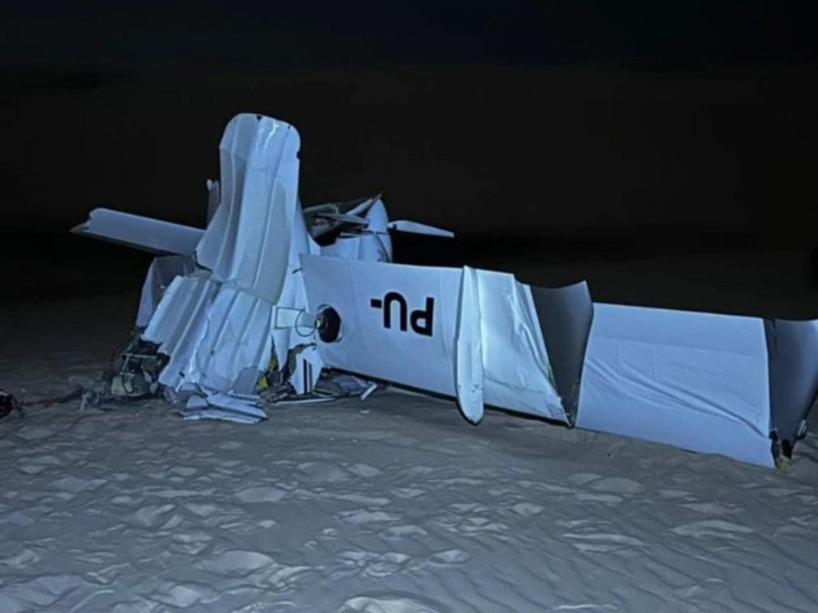 Avião de deputado brasileiro cai nos Lençóis Maranhenses e deixa duas pessoas mortas