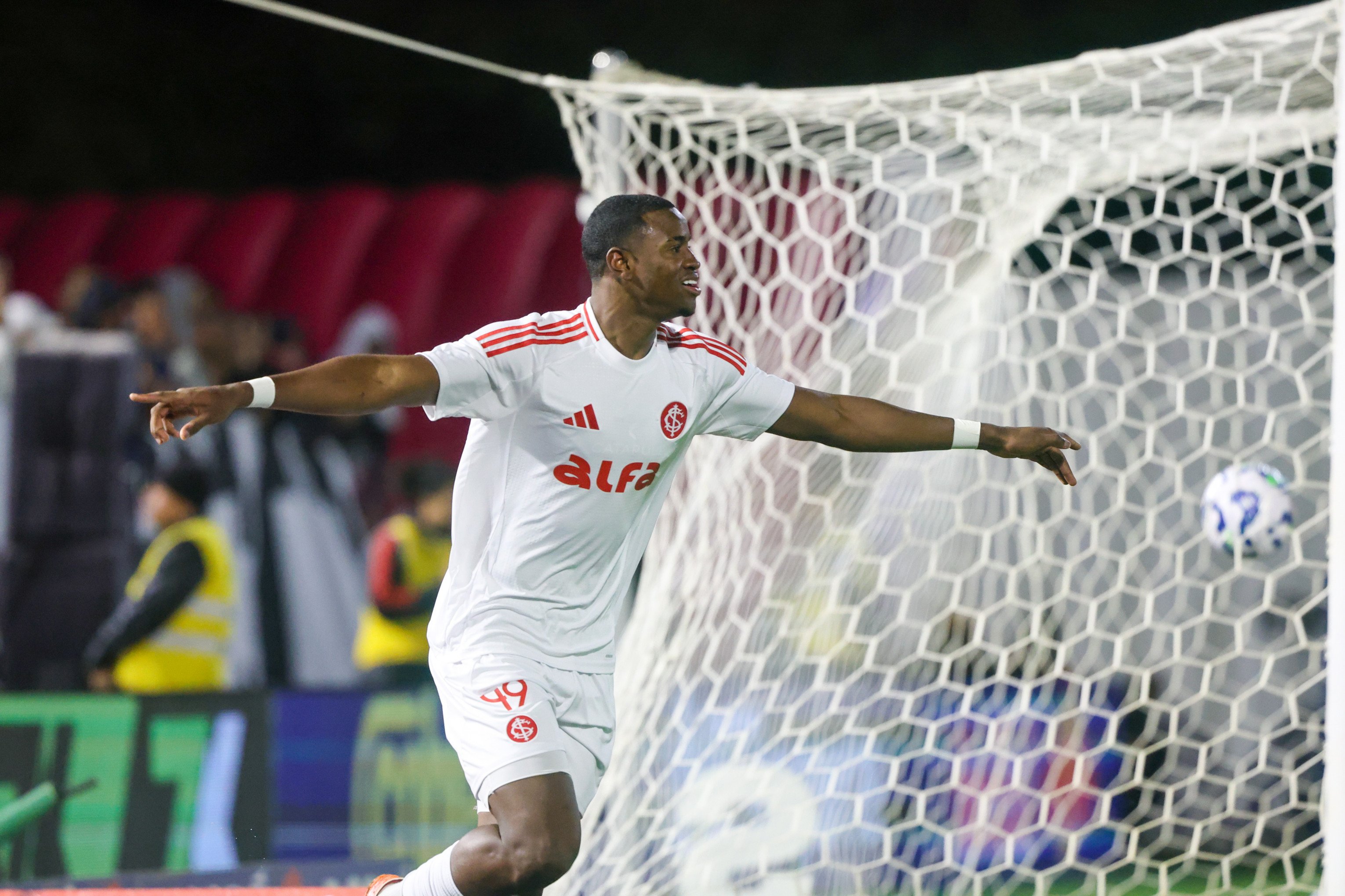 "O que importa é o Inter sair vitorioso", diz Ricardo Mathias após ser titular e marcar dois gols