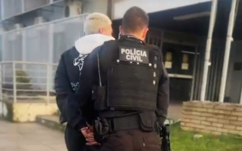 Suspeitos levados à cadeia, na manhã desta segunda-feira (11), estavam envolvidos em esquema de agiotagem, aponta a Polícia | abc+