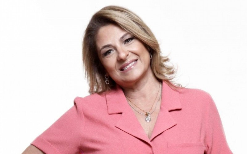 Regina Lima volta para o SBT, onde começou sua vida profissional | abc+