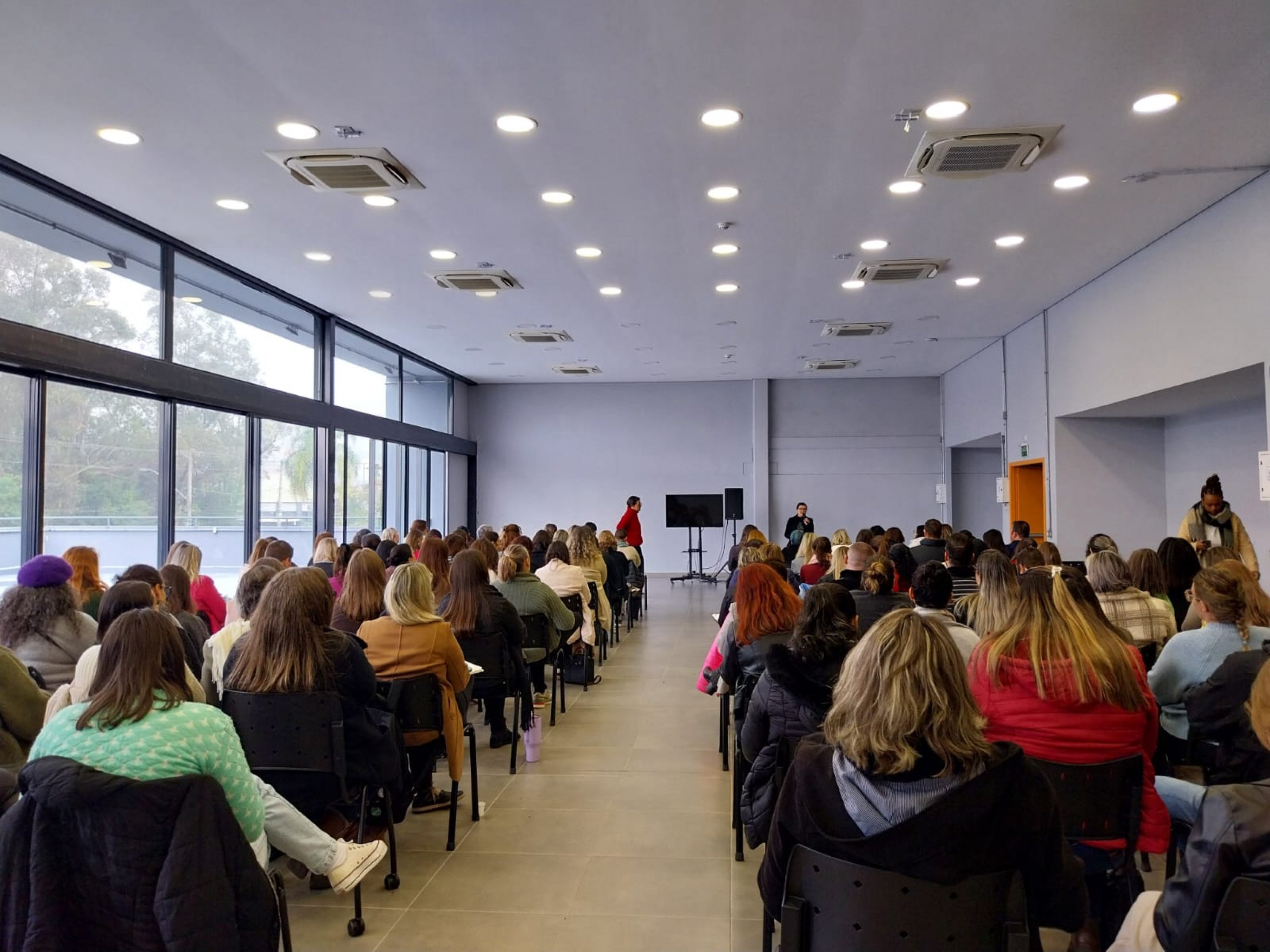 Saiba como fica segurança nas escolas na retomada das aulas após ameaça de ataque em Novo Hamburgo
