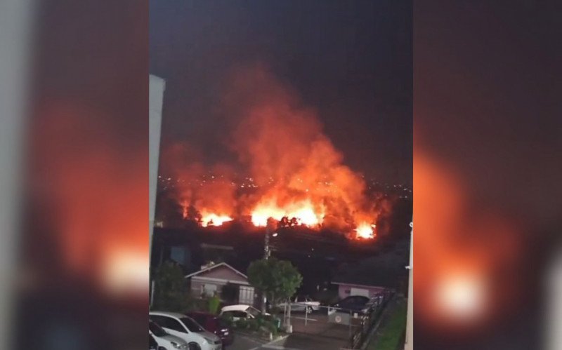 Incêndio atinge área da Ocupação Resistência e Luta em Campo Bom  | abc+