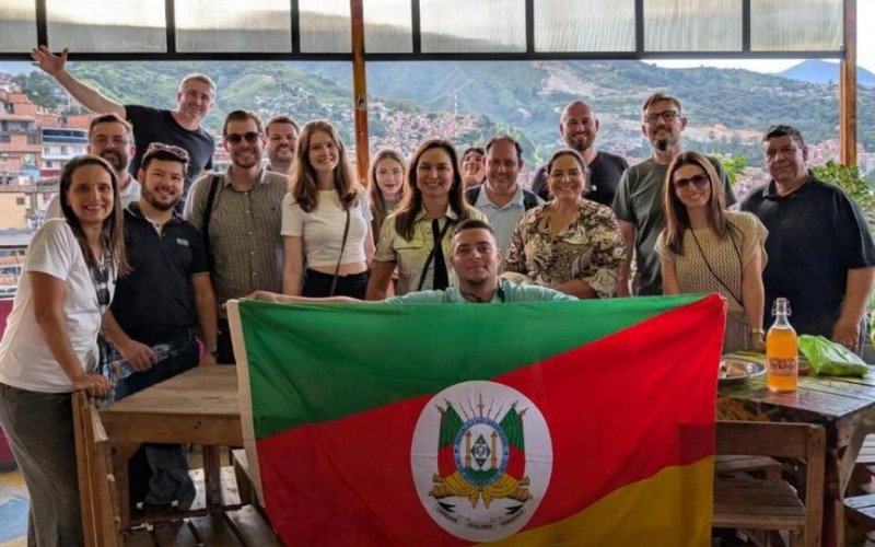 Vice-prefeita representa São Leopoldo em missão internacional de inovação na Colômbia 