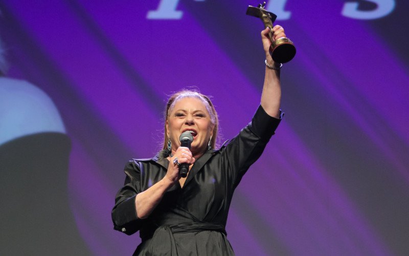 Atriz Vera Fischer recebeu em 2024 o Troféu Cidade de Gramado