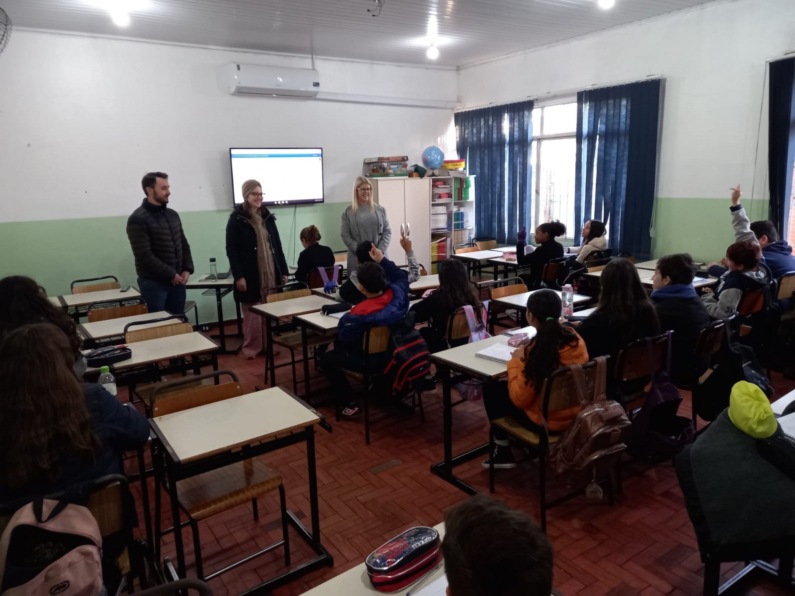 Aulas são retomadas com reforço na segurança após ameaça de ataque em escolas de Novo Hamburgo