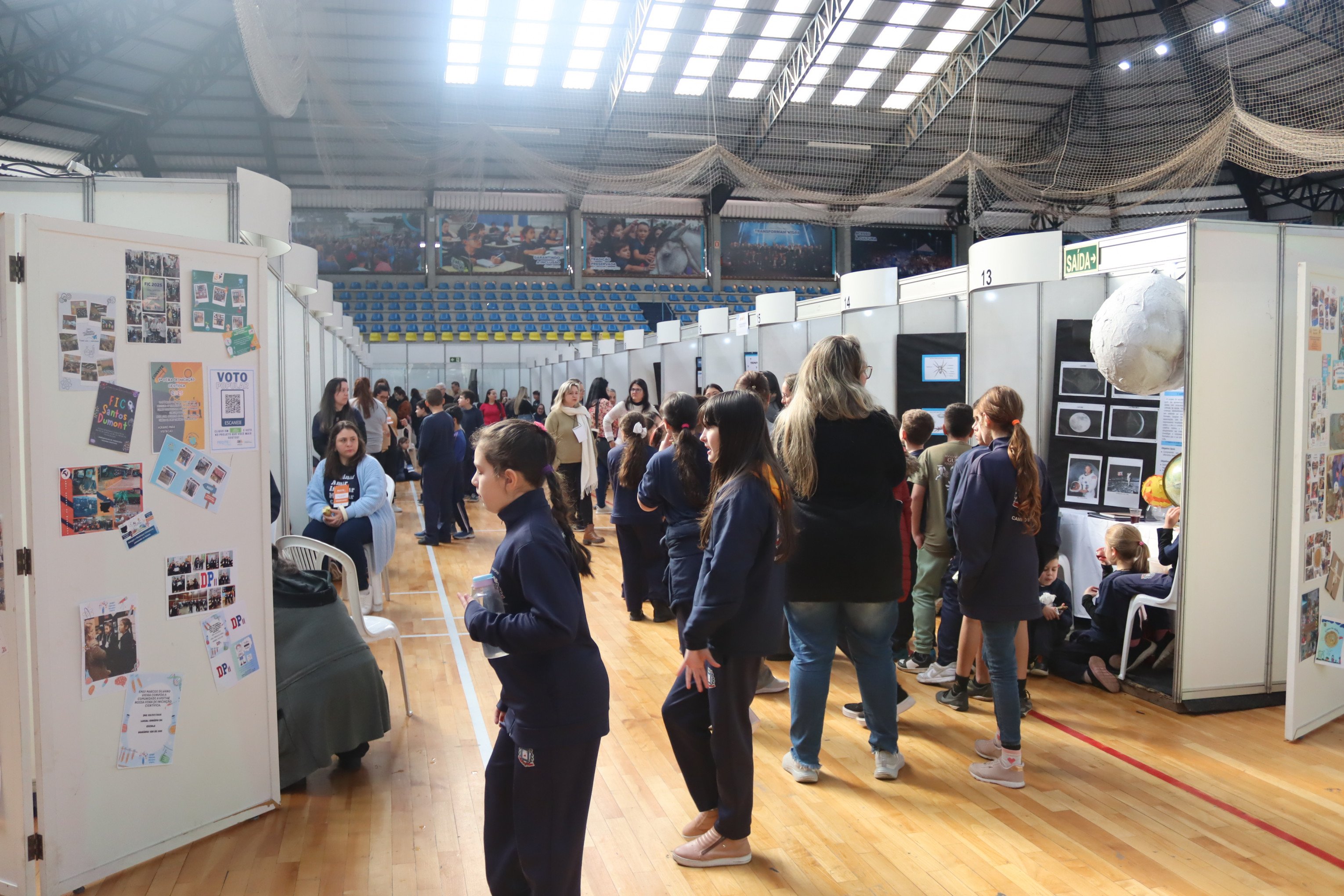 Com mais de 80 trabalhos, feira científica de Campo Bom estimula a pesquisa entre os alunos